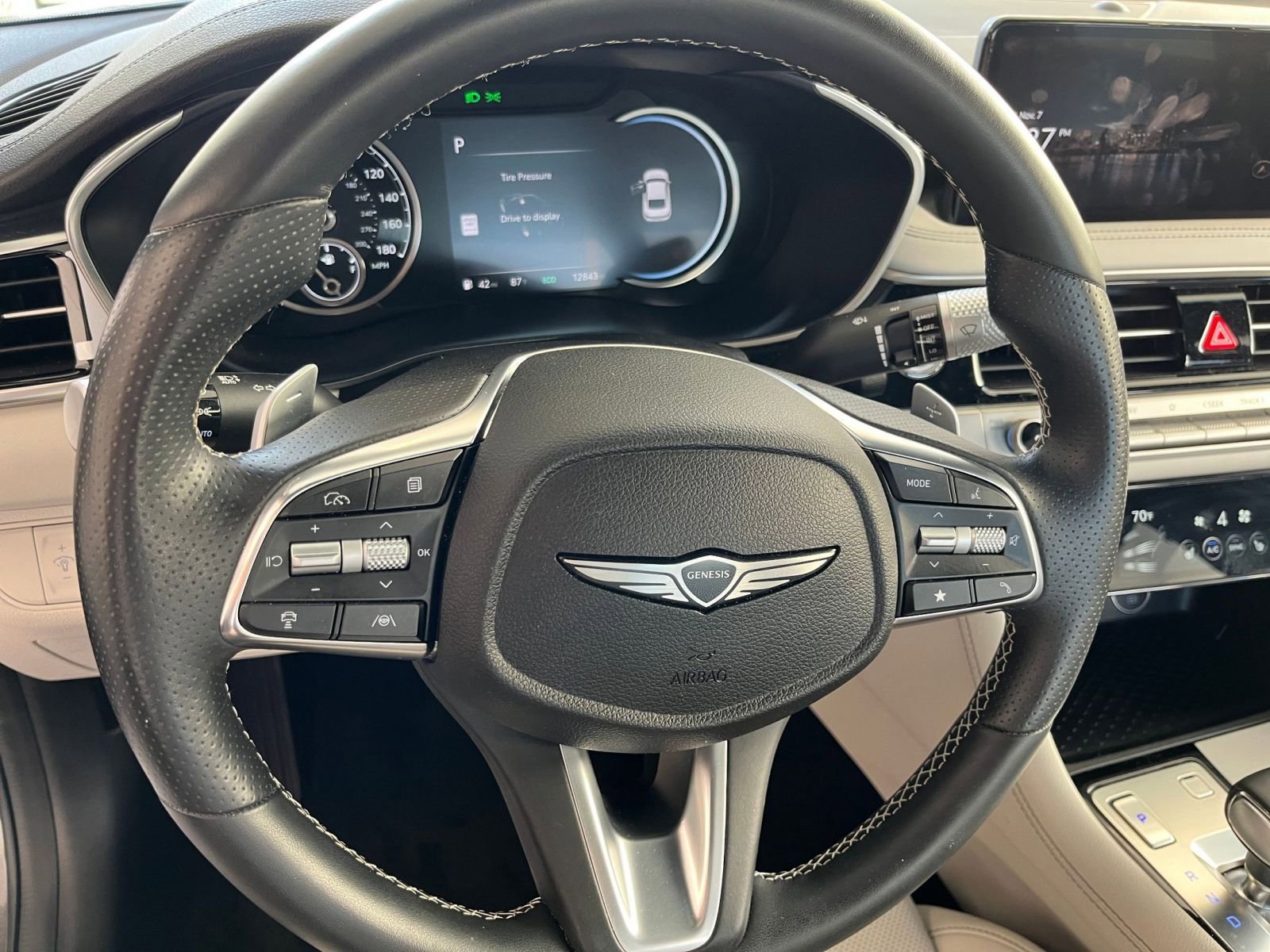 Thumbnail: 2025 Genesis G70 - 28