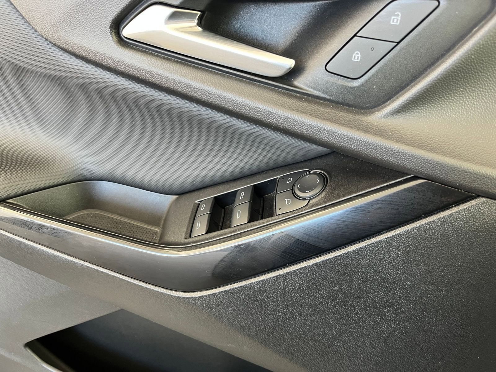 Thumbnail: 2025 Chevrolet Equinox - 20