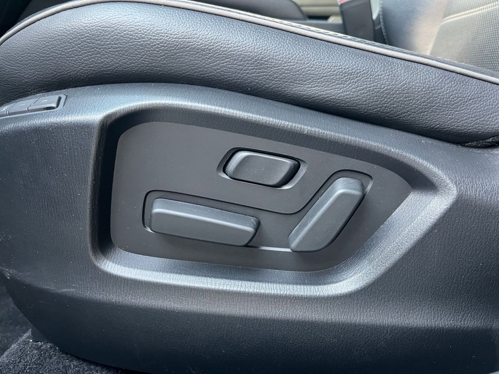 Thumbnail: 2025 Mazda CX-5 - 22