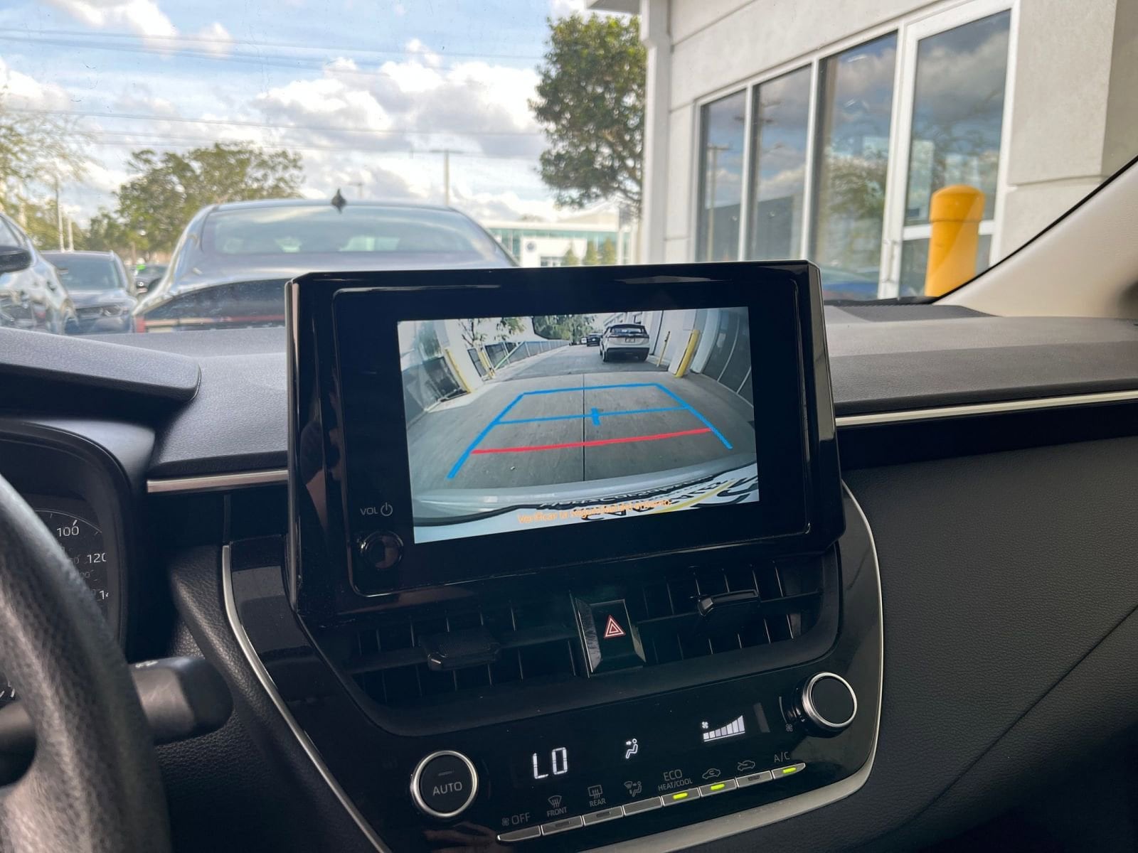 Thumbnail: 2025 Toyota Corolla - 17