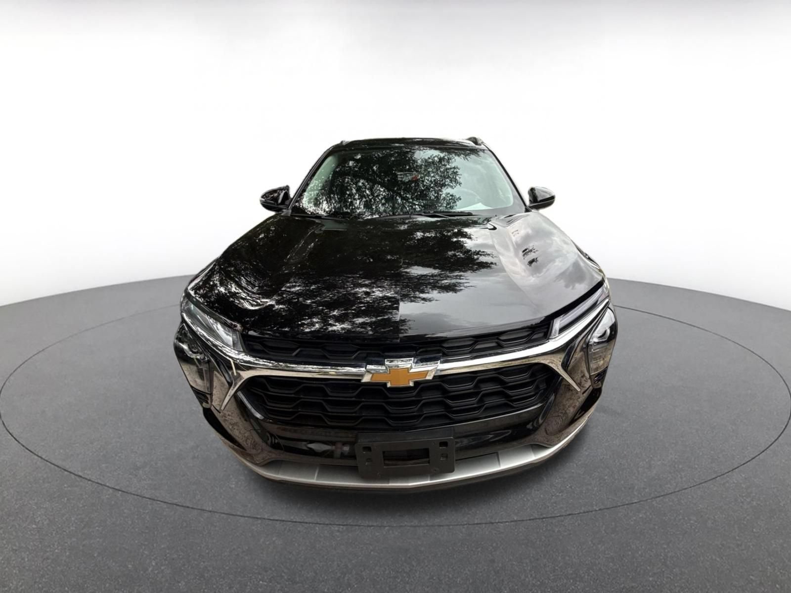 Thumbnail: 2025 Chevrolet Trax - 2