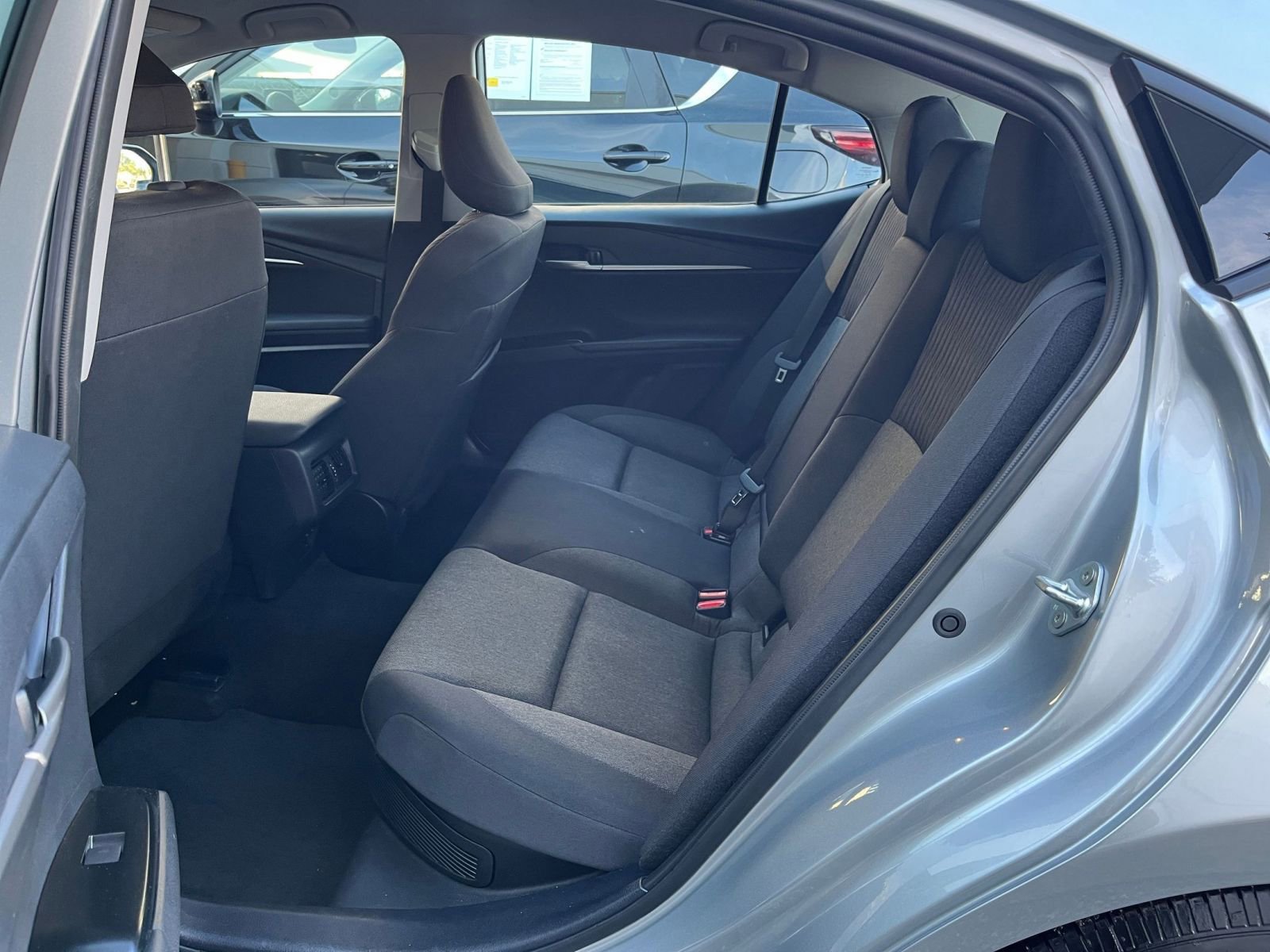 Thumbnail: 2025 Toyota Camry - 25