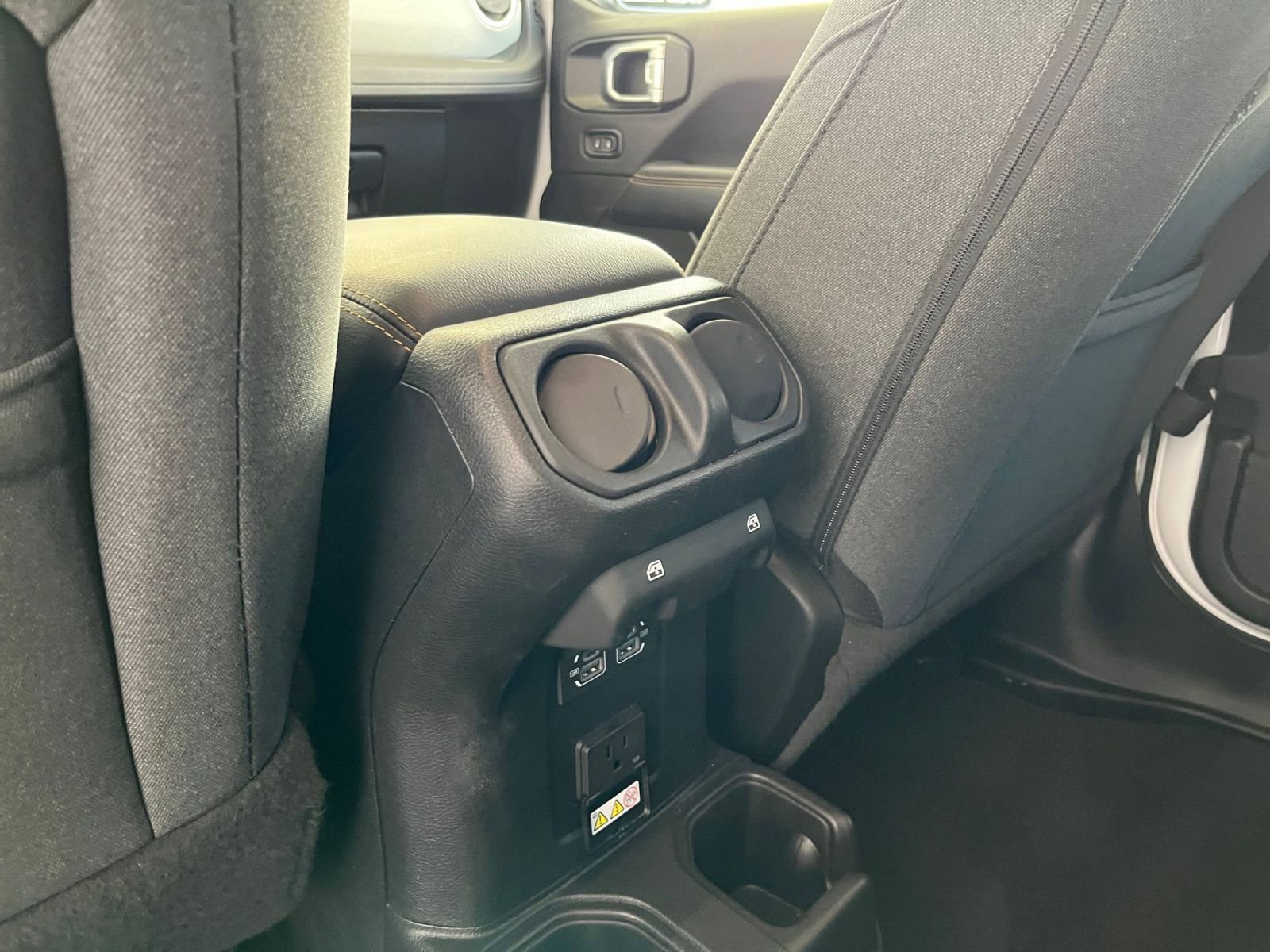 Thumbnail: 2025 Jeep Wrangler - 24