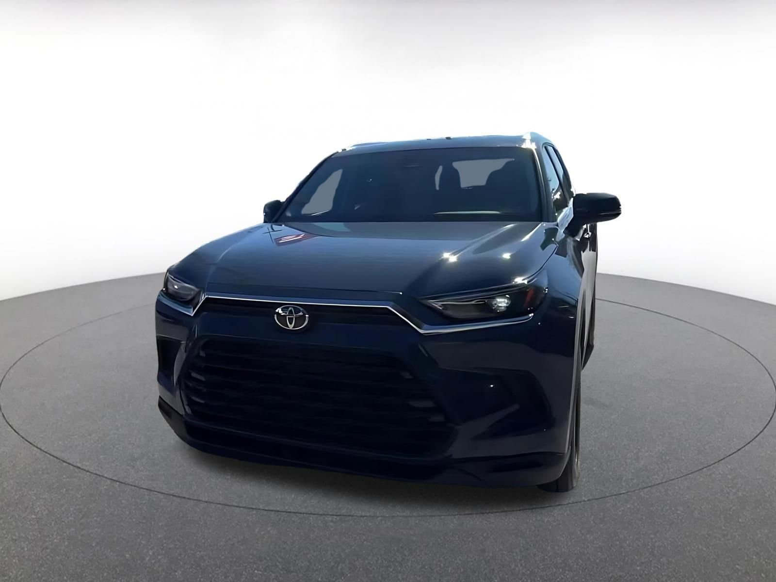 Thumbnail: 2025 Toyota Grand Highlander - 7