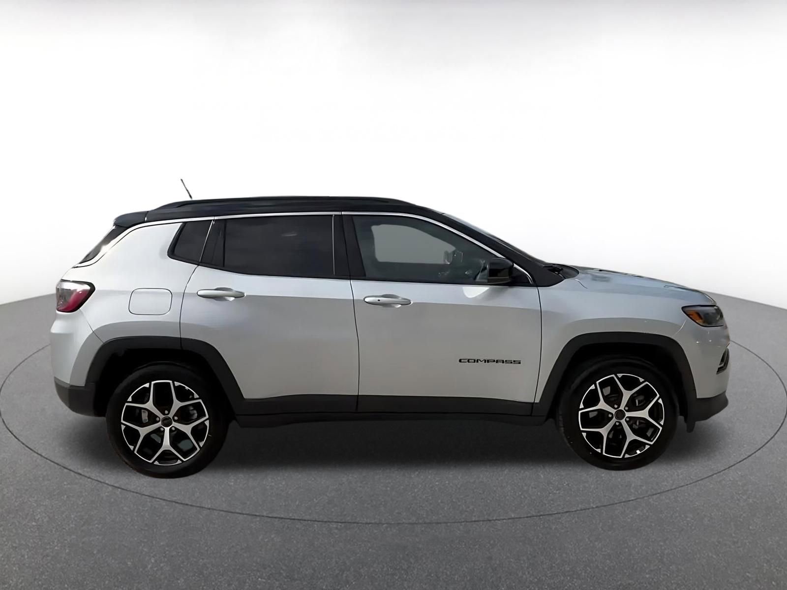 Thumbnail: 2025 Jeep Compass - 16