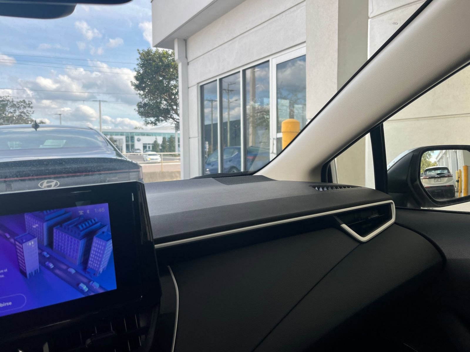 Thumbnail: 2025 Toyota Corolla - 35