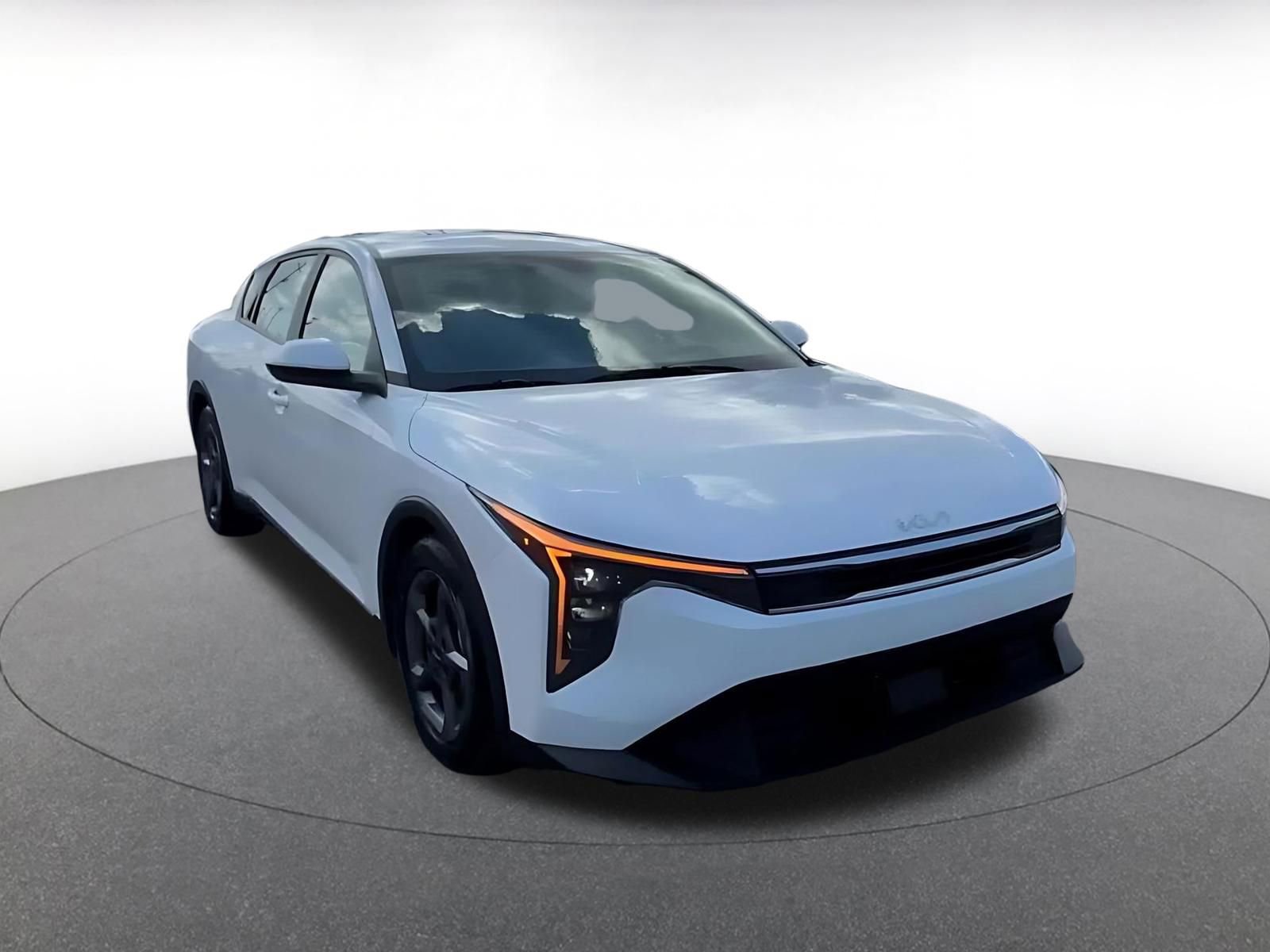 Thumbnail: 2025 Kia K4 - 3