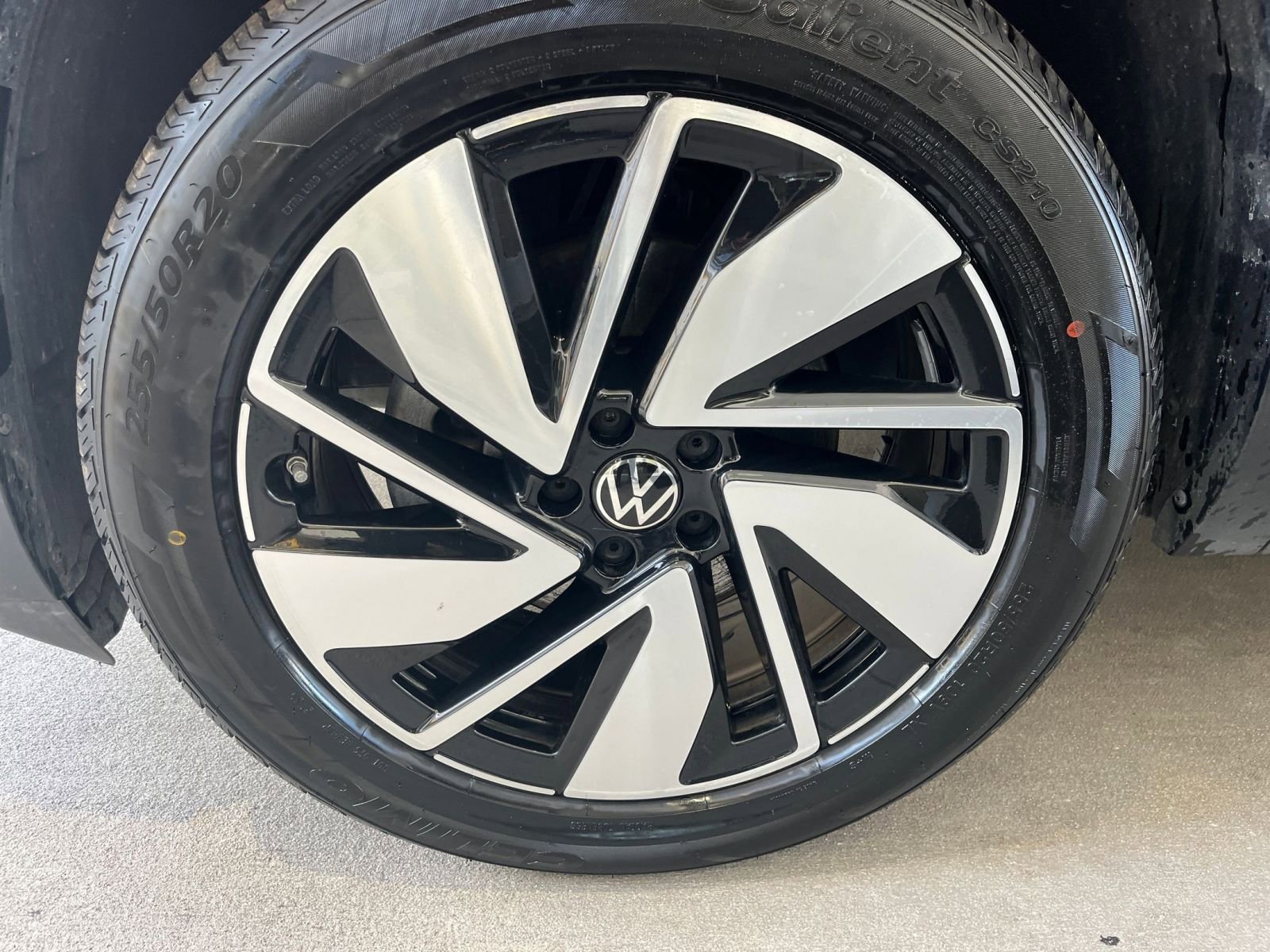 Thumbnail: 2025 Volkswagen Atlas - 30