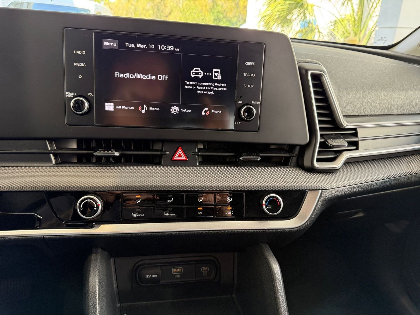 Thumbnail: 2025 Kia Sportage - 17