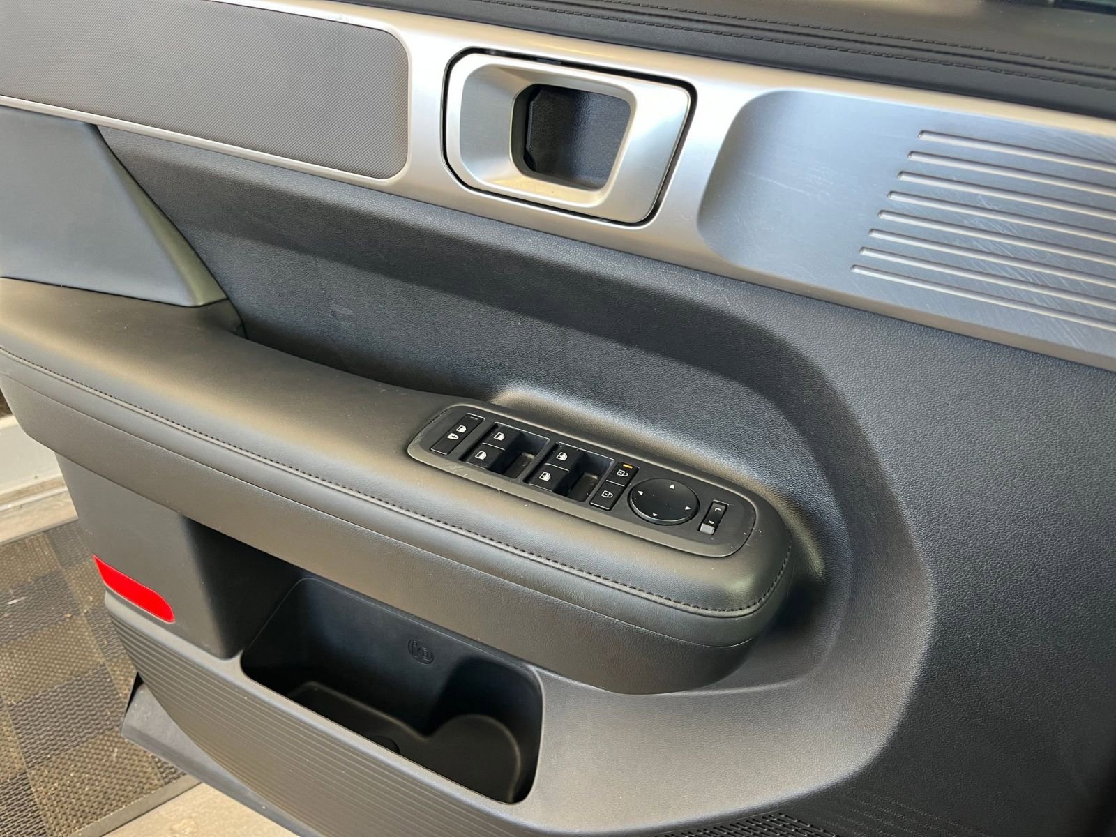 Thumbnail: 2025 Hyundai Santa Fe - 20