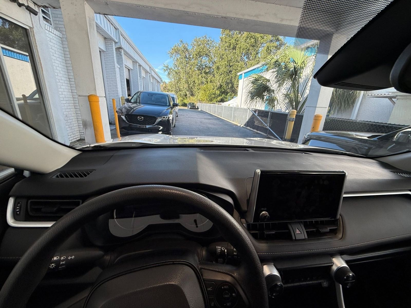 Thumbnail: 2025 Toyota RAV4 - 34