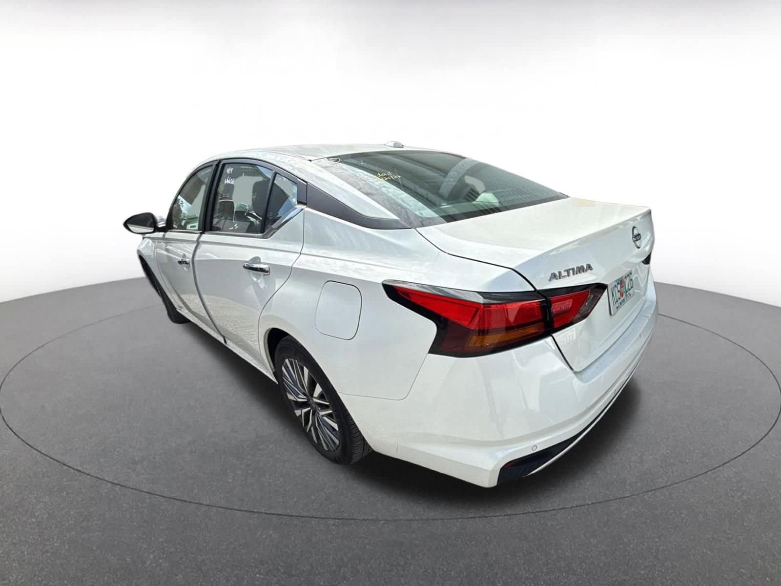 Thumbnail: 2025 Nissan Altima - 5