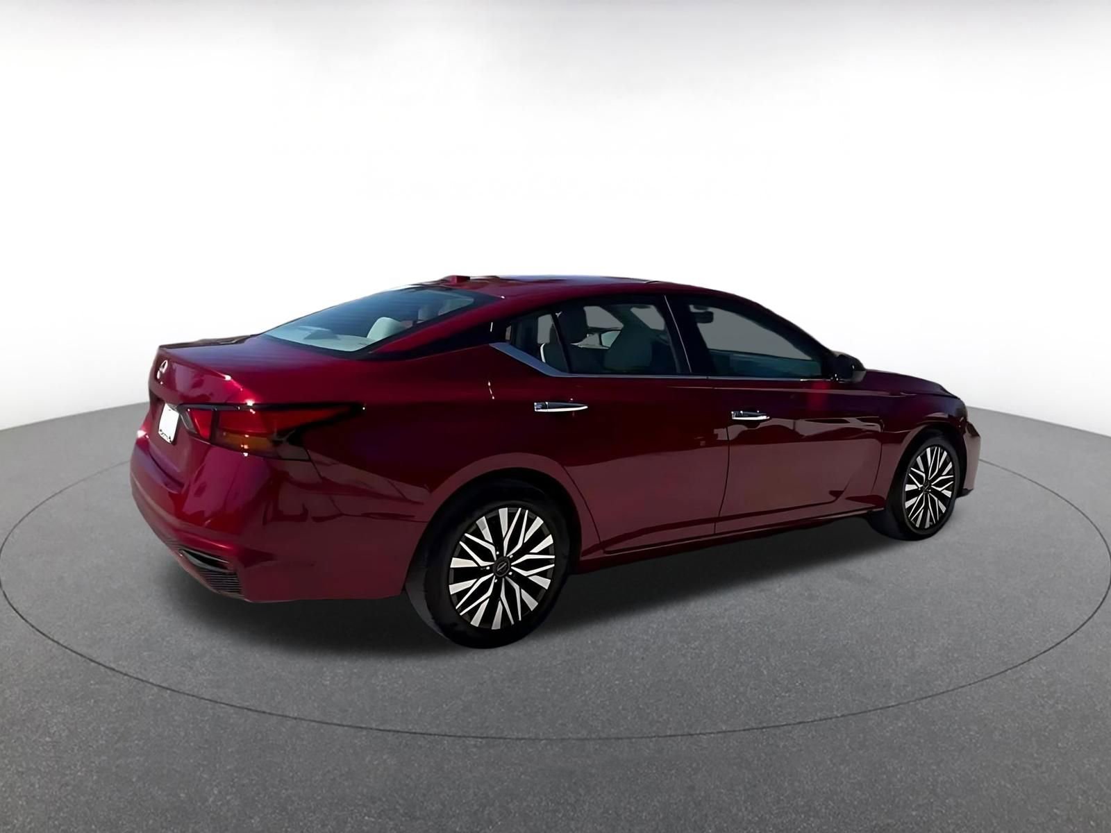 Thumbnail: 2025 Nissan Altima - 14