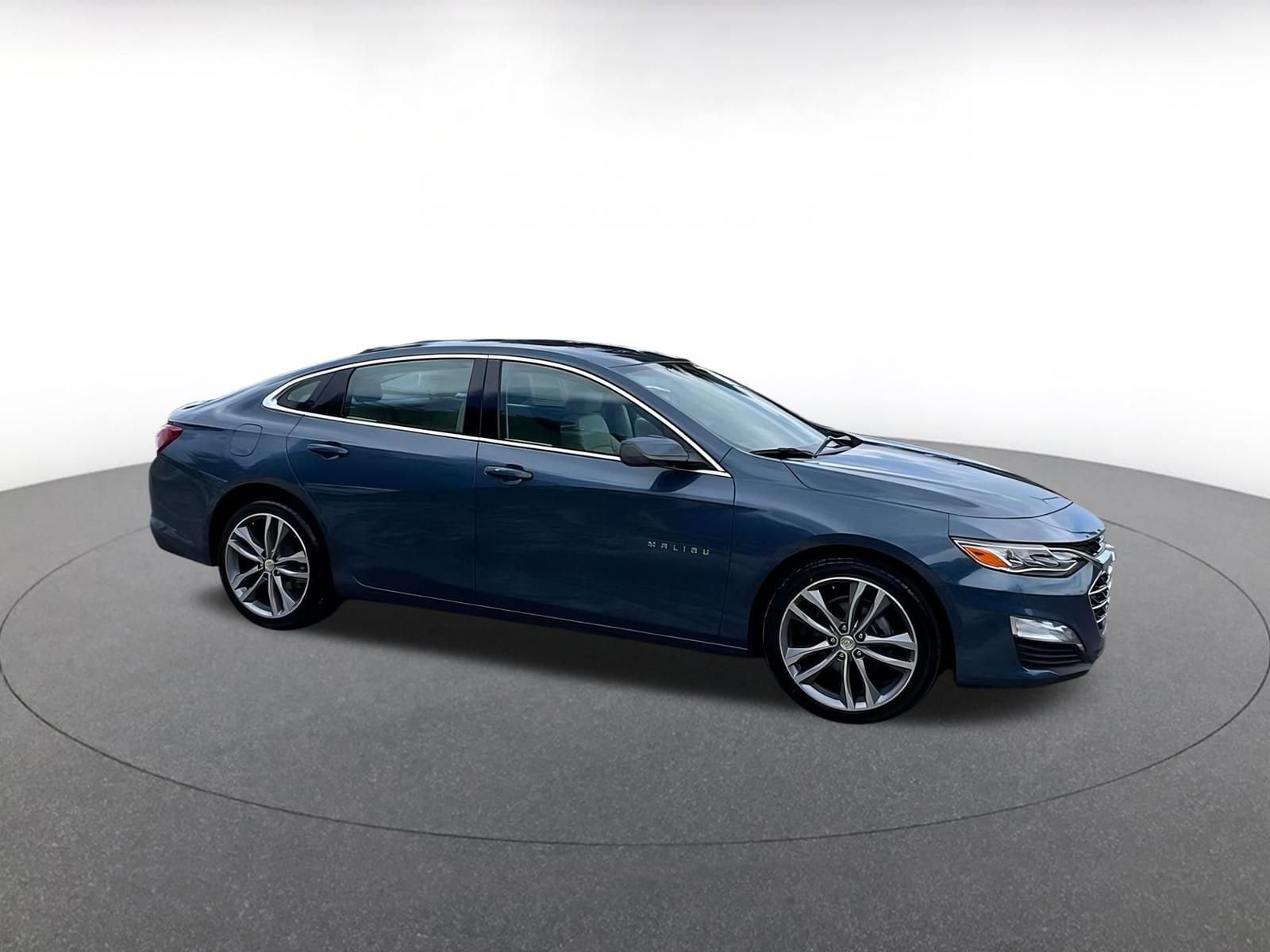 Thumbnail: 2024 Chevrolet Malibu - 1