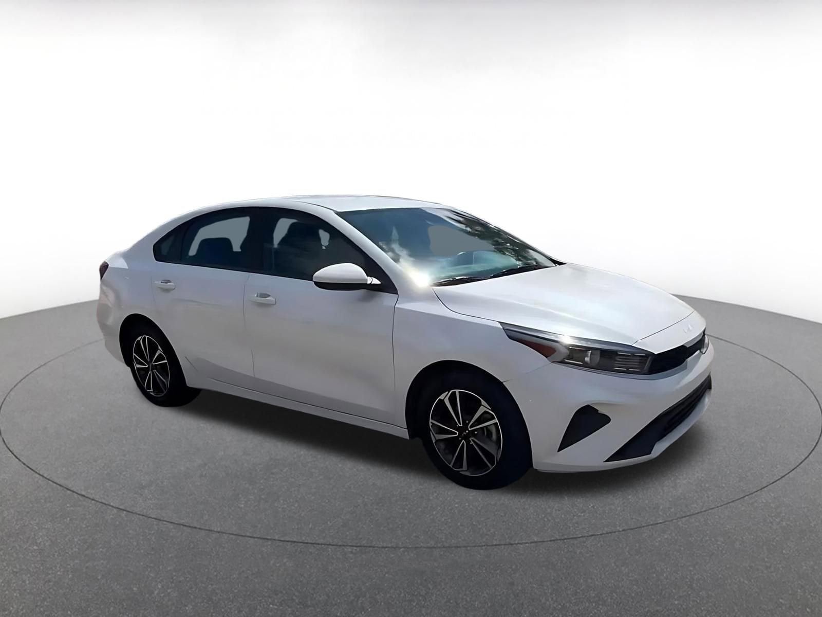 Thumbnail: 2024 Kia Forte - 2