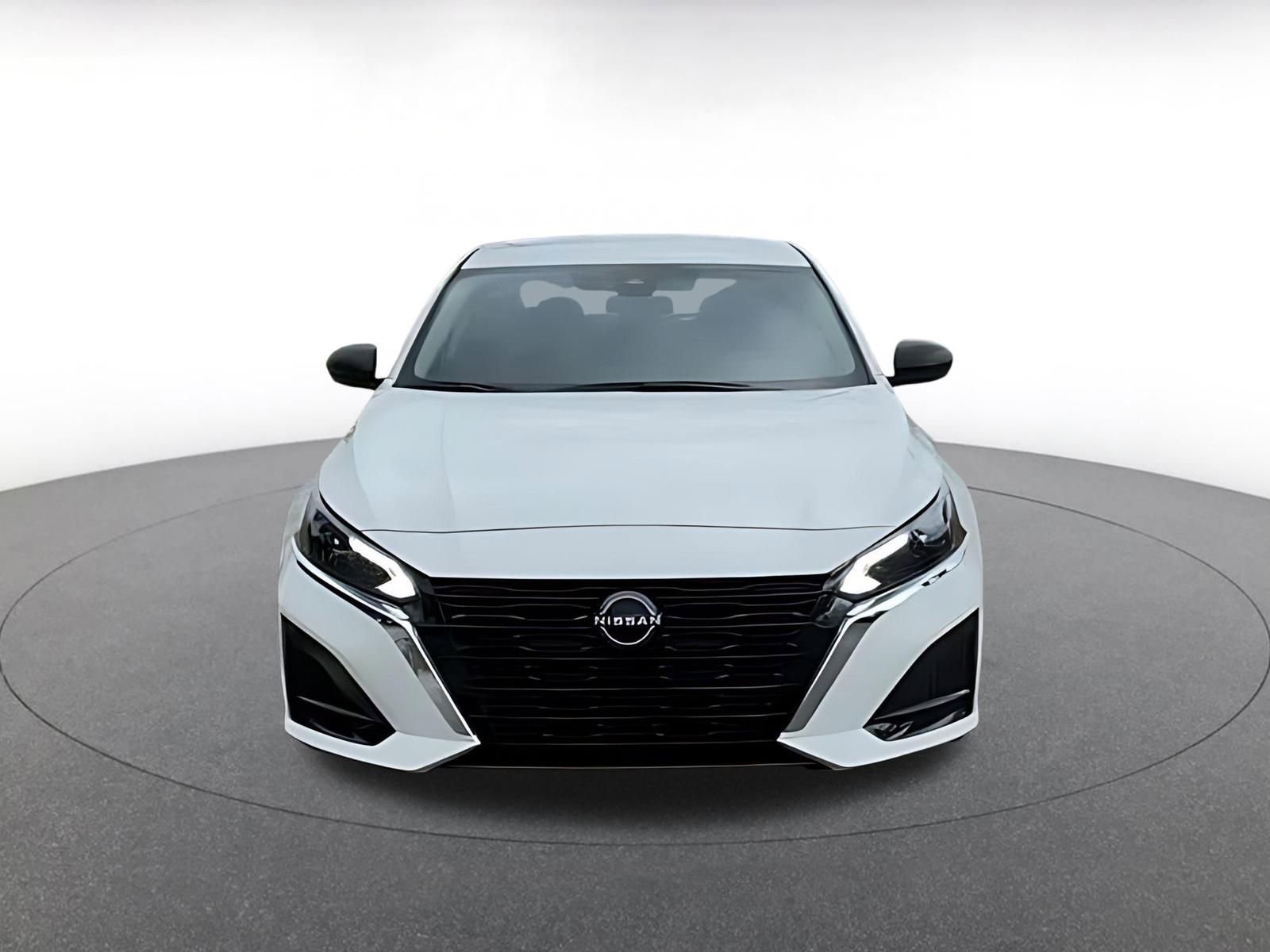 Thumbnail: 2025 Nissan Altima - 4