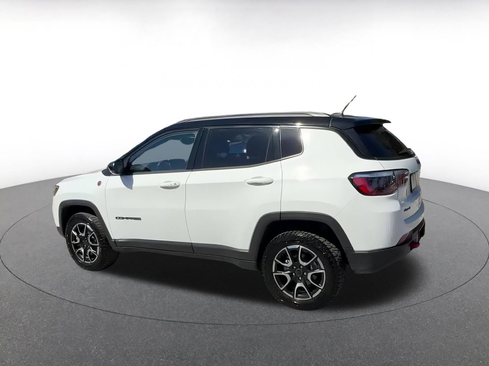 Thumbnail: 2025 Jeep Compass - 10