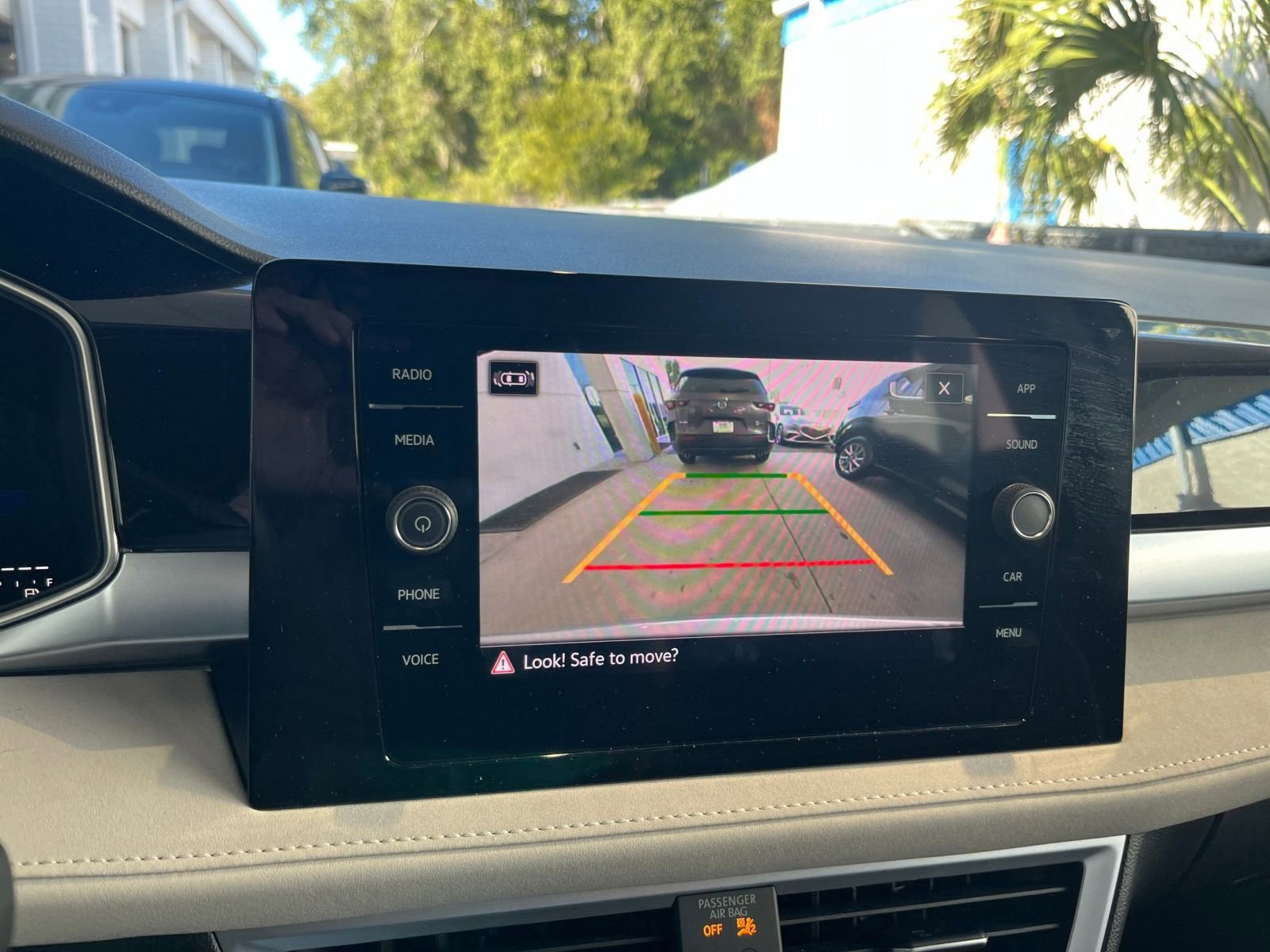 Thumbnail: 2025 Volkswagen Taos - 17