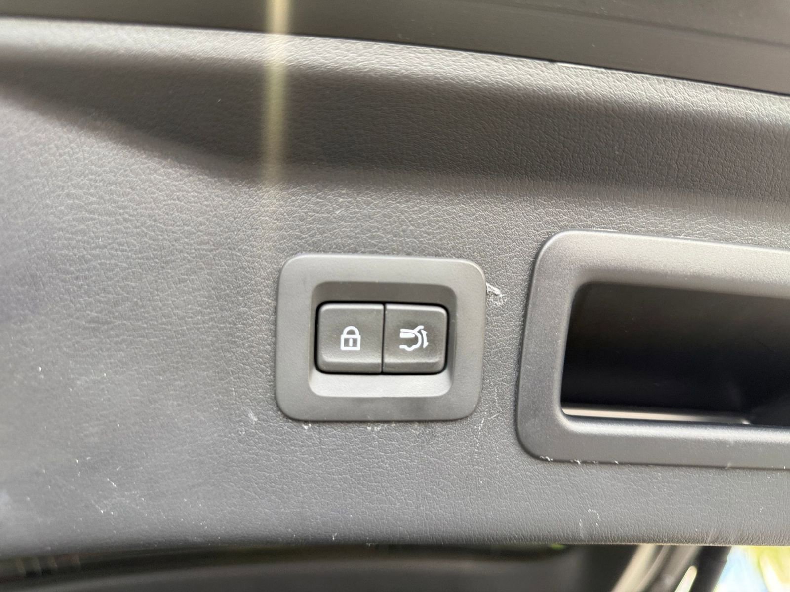 Thumbnail: 2025 Mazda CX-70 - 23