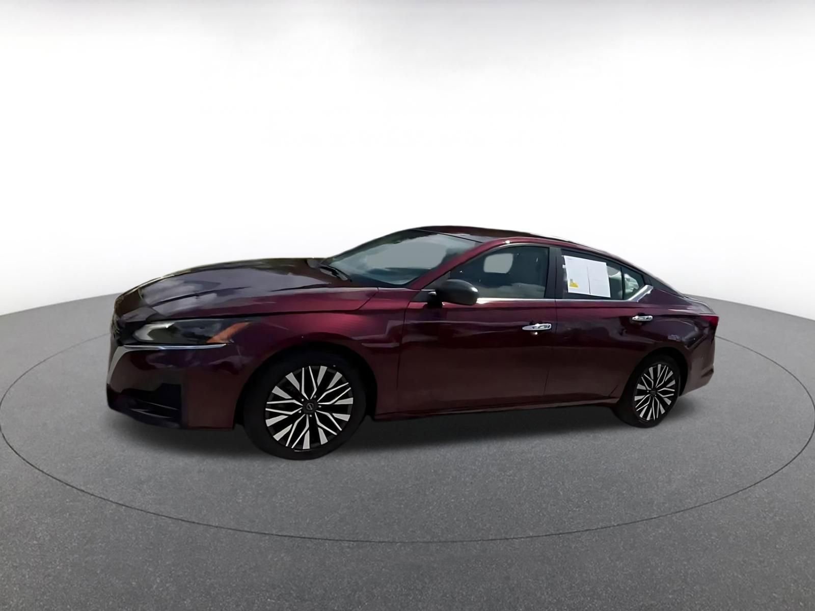 Thumbnail: 2025 Nissan Altima - 8