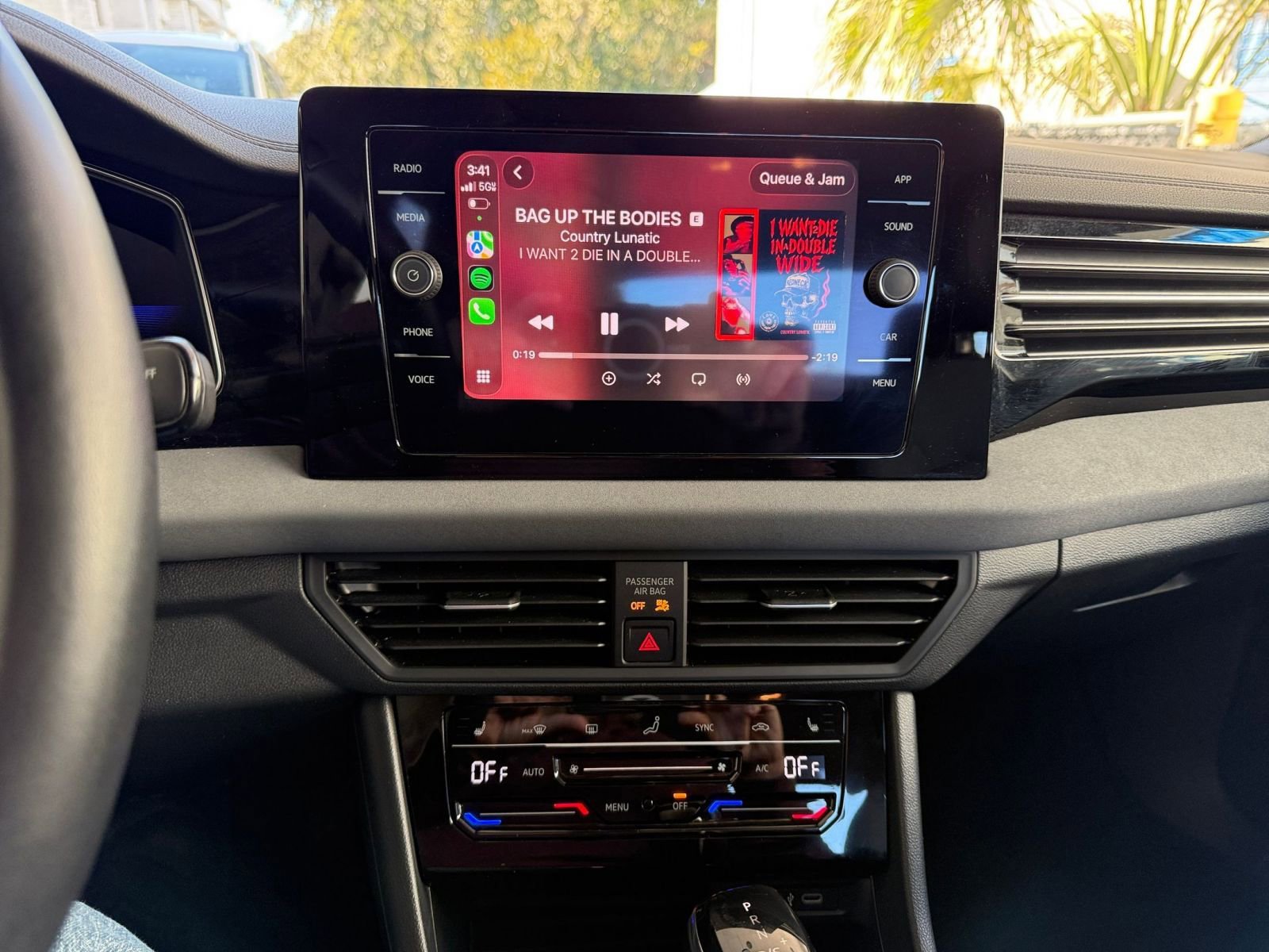 Thumbnail: 2025 Volkswagen Jetta - 17