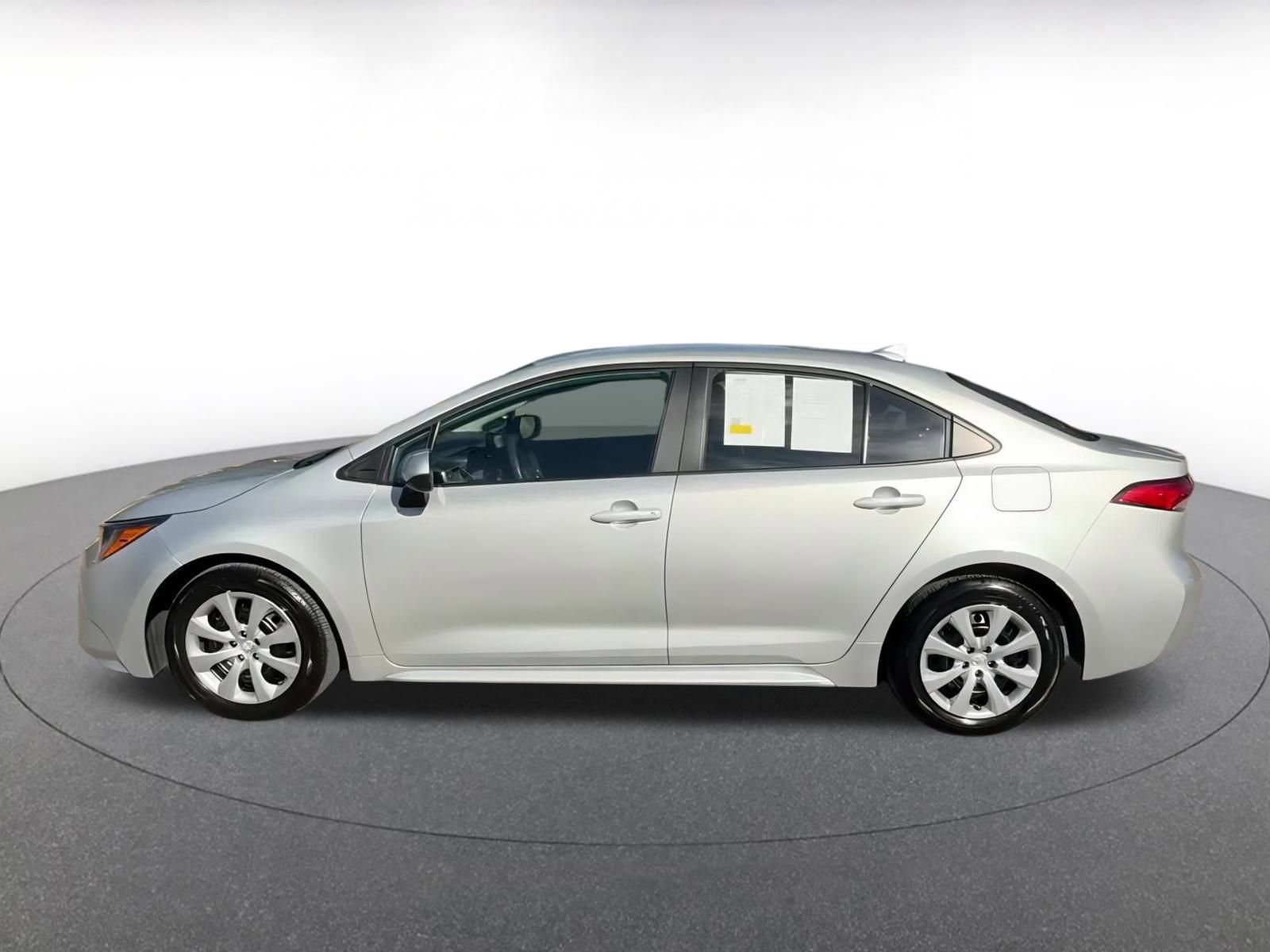 Thumbnail: 2025 Toyota Corolla - 9