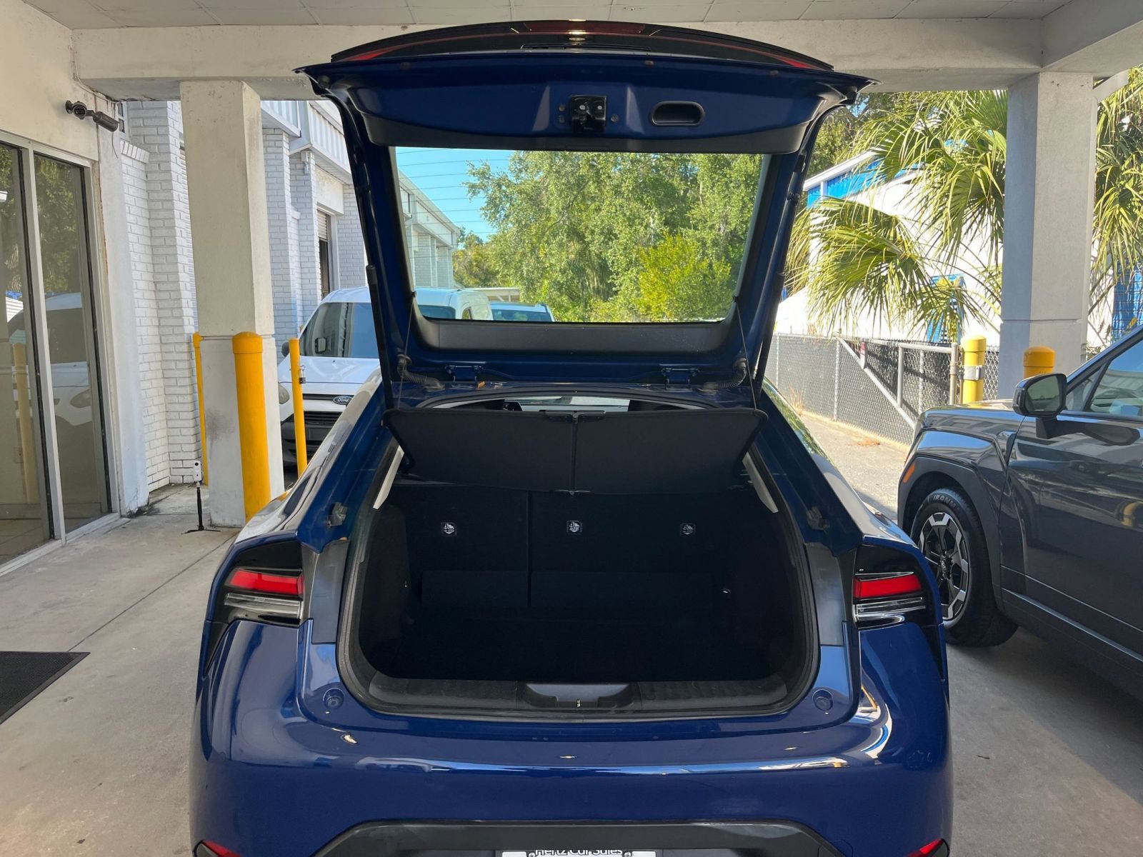 Thumbnail: 2025 Toyota Prius - 31