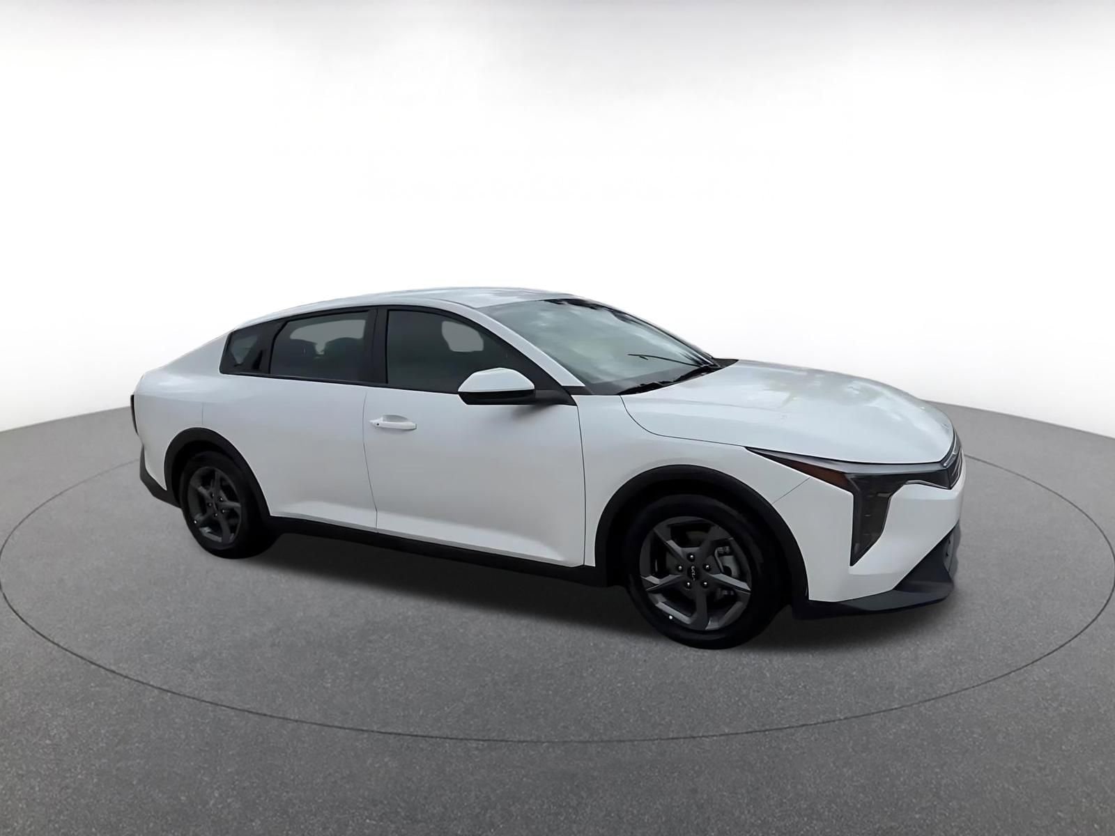 Thumbnail: 2025 Kia K4 - 2