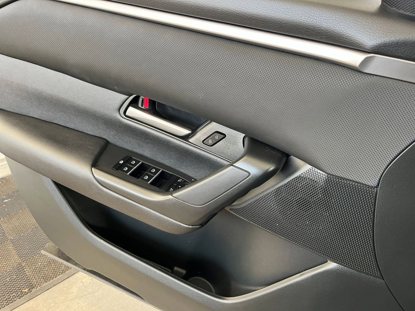 Thumbnail: 2025 Mazda CX-50 - 20