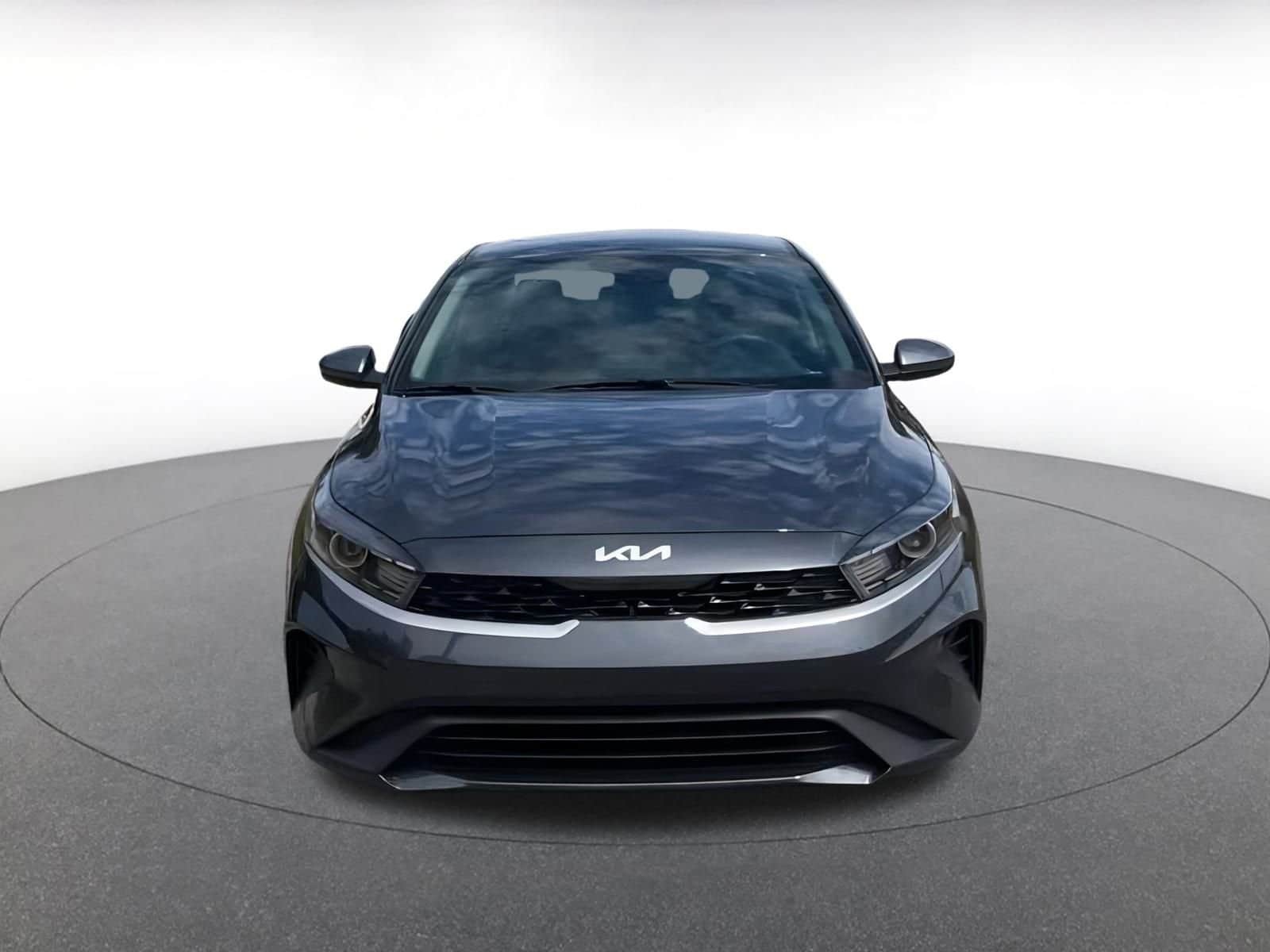 Thumbnail: 2024 Kia Forte - 4