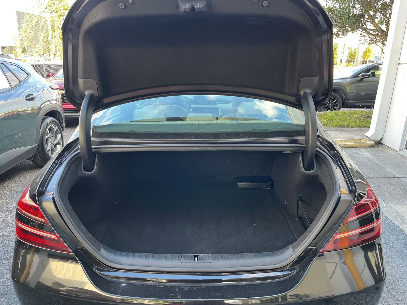 Thumbnail: 2025 Genesis G70 - 31