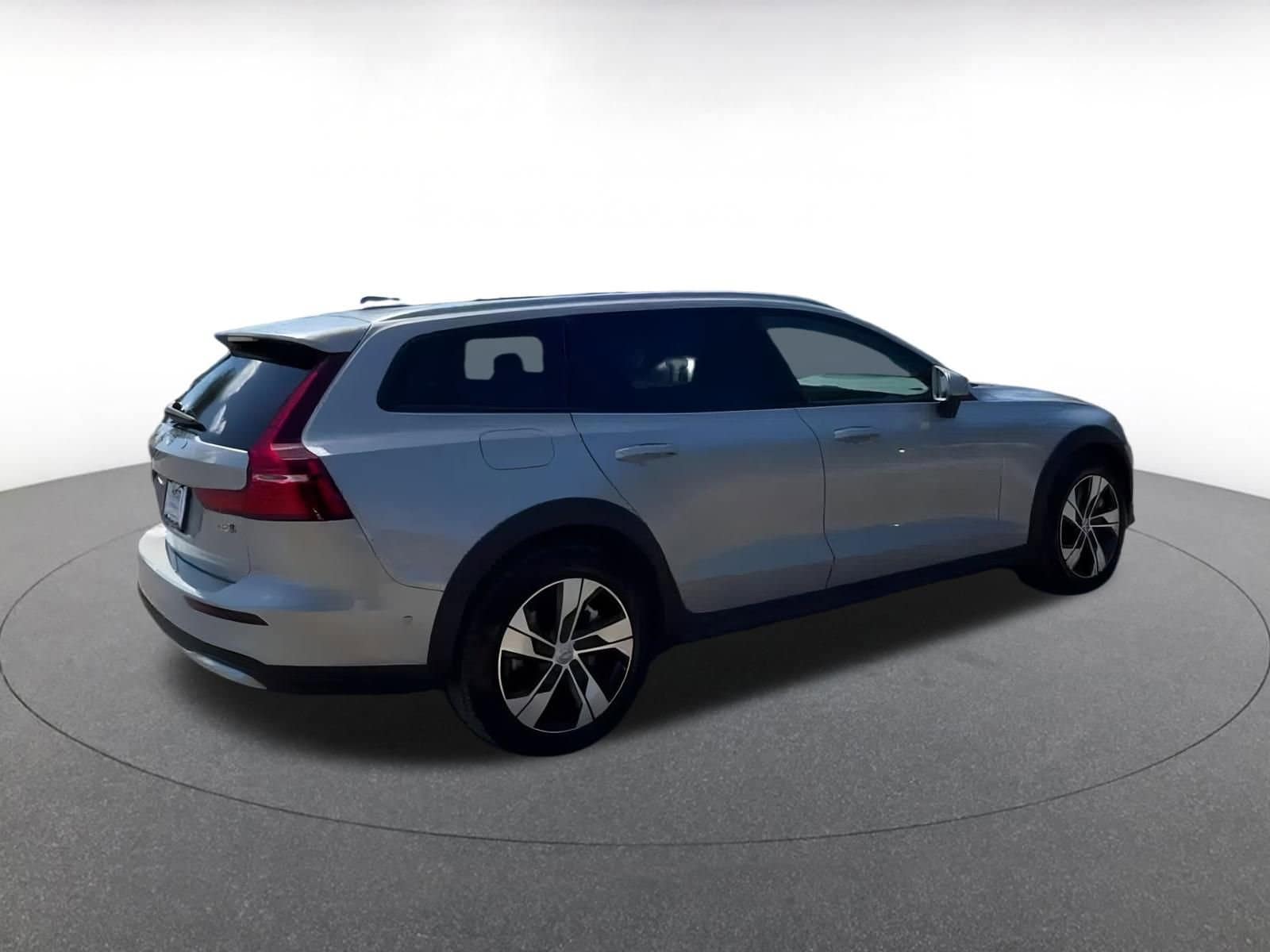 Thumbnail: 2025 Volvo S60 - 15