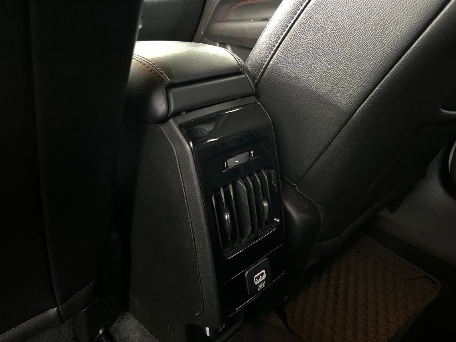 Thumbnail: 2025 Jeep Compass - 23