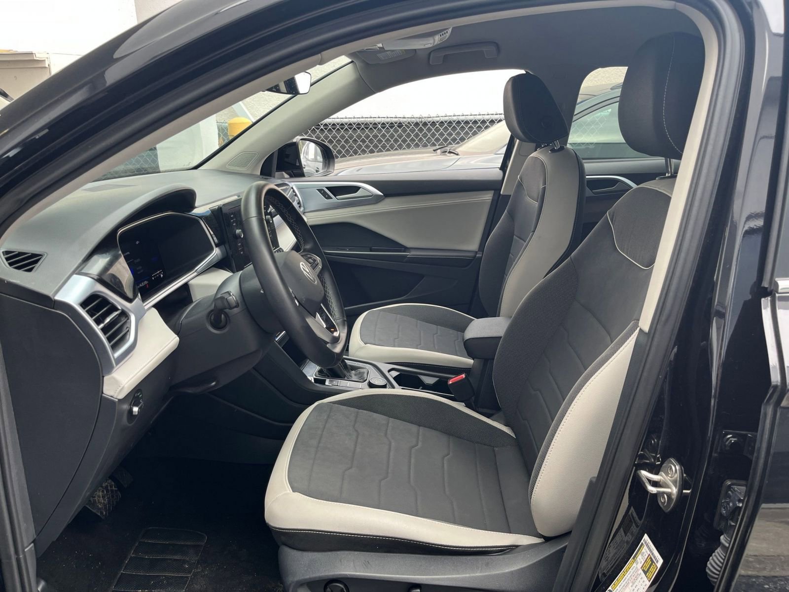 Thumbnail: 2025 Volkswagen Taos - 27