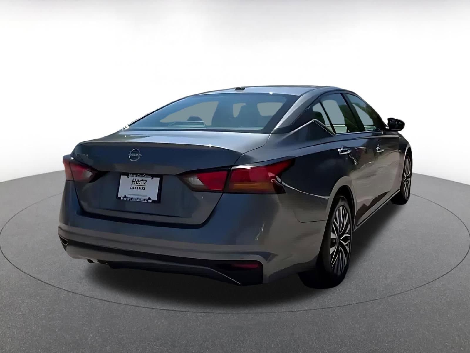 Thumbnail: 2025 Nissan Altima - 15