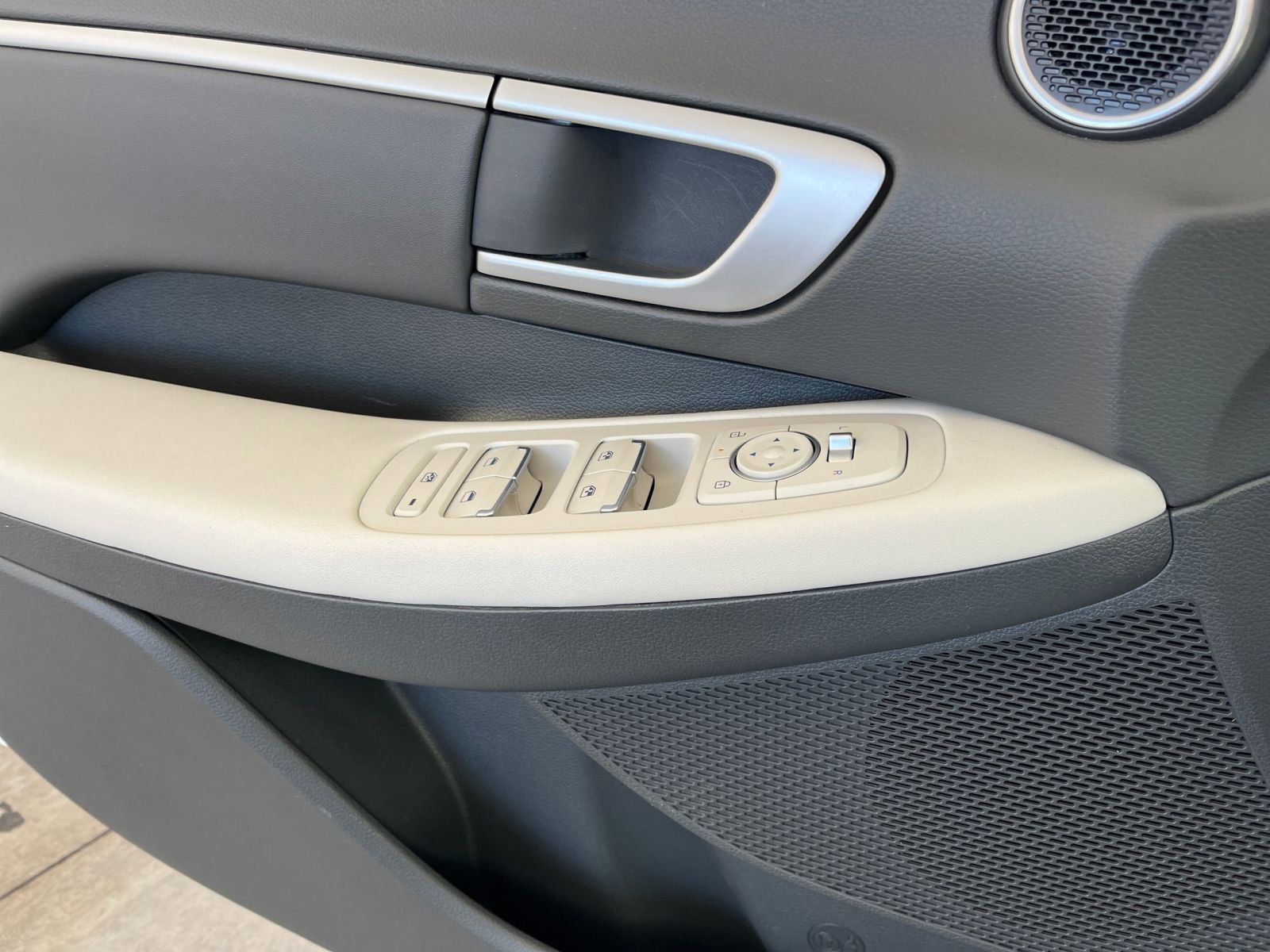 Thumbnail: 2025 Hyundai Sonata - 18