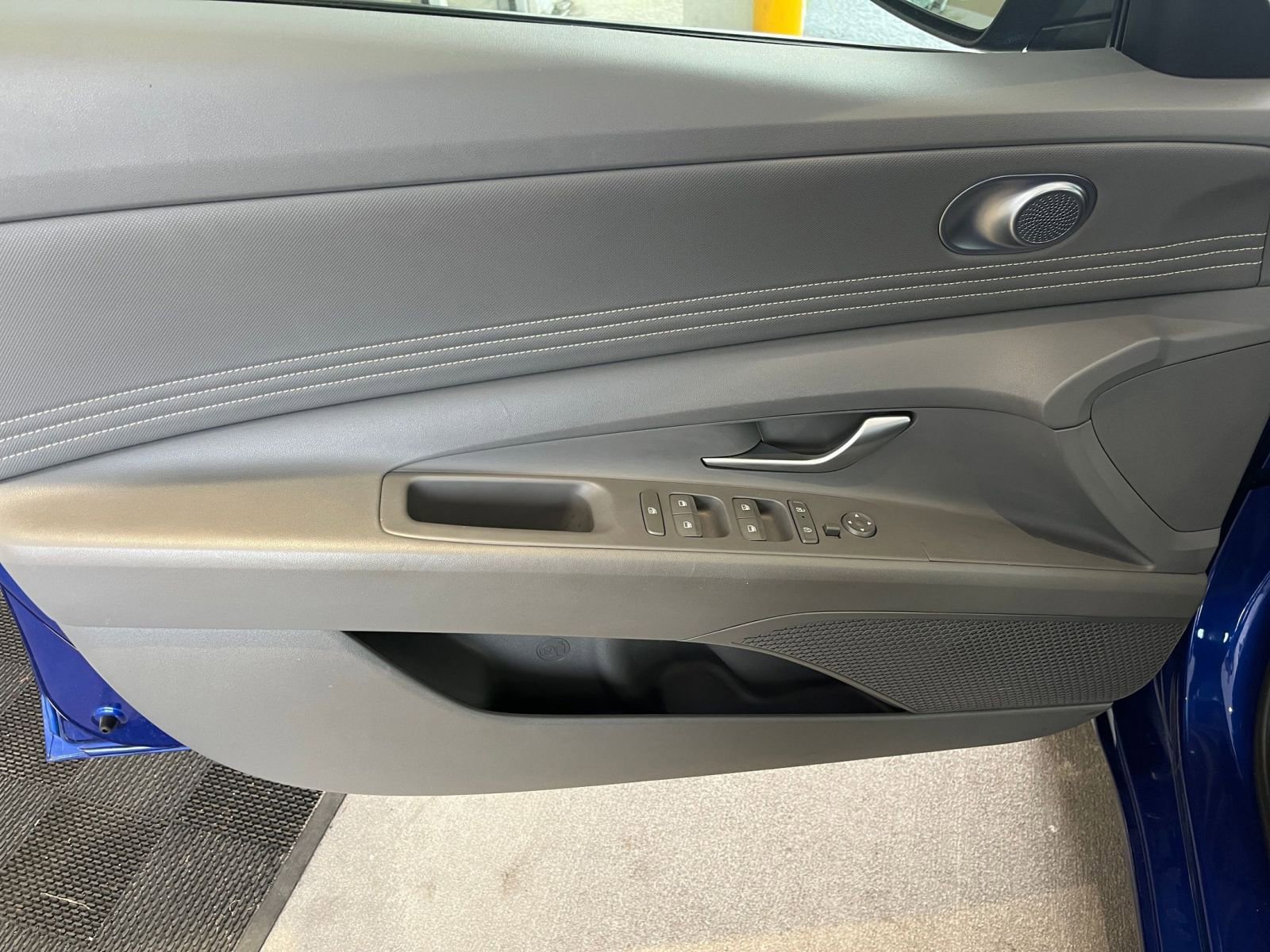 Thumbnail: 2025 Hyundai Elantra - 20