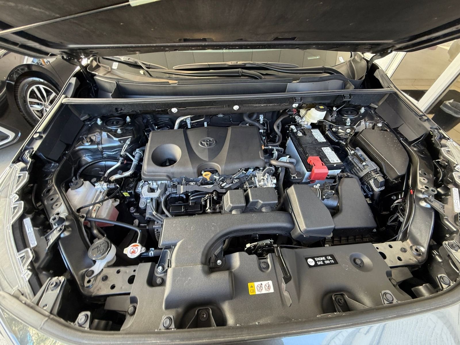 Thumbnail: 2025 Toyota RAV4 - 32