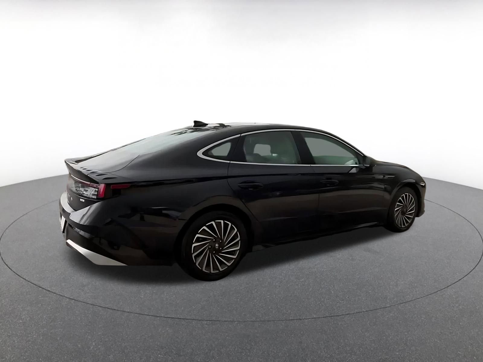 Thumbnail: 2025 Hyundai Sonata - 14