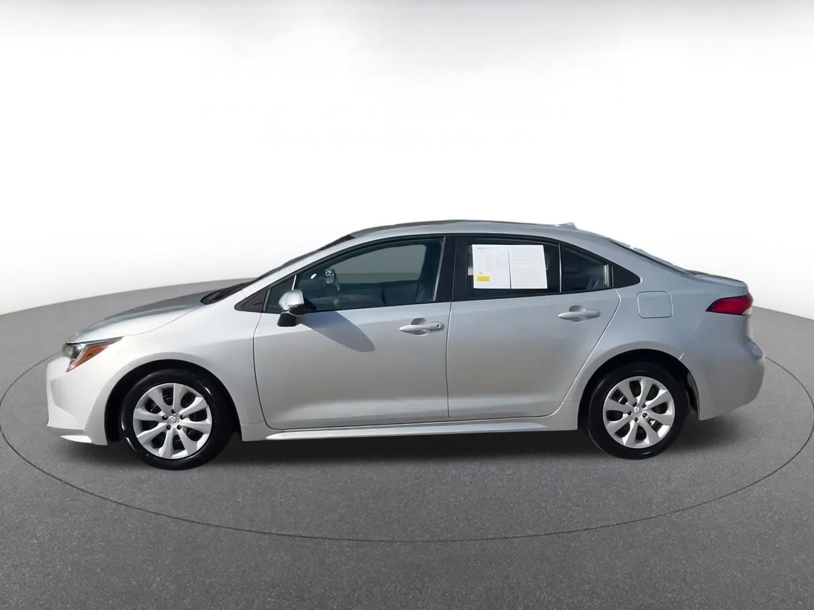 Thumbnail: 2024 Toyota Corolla - 9