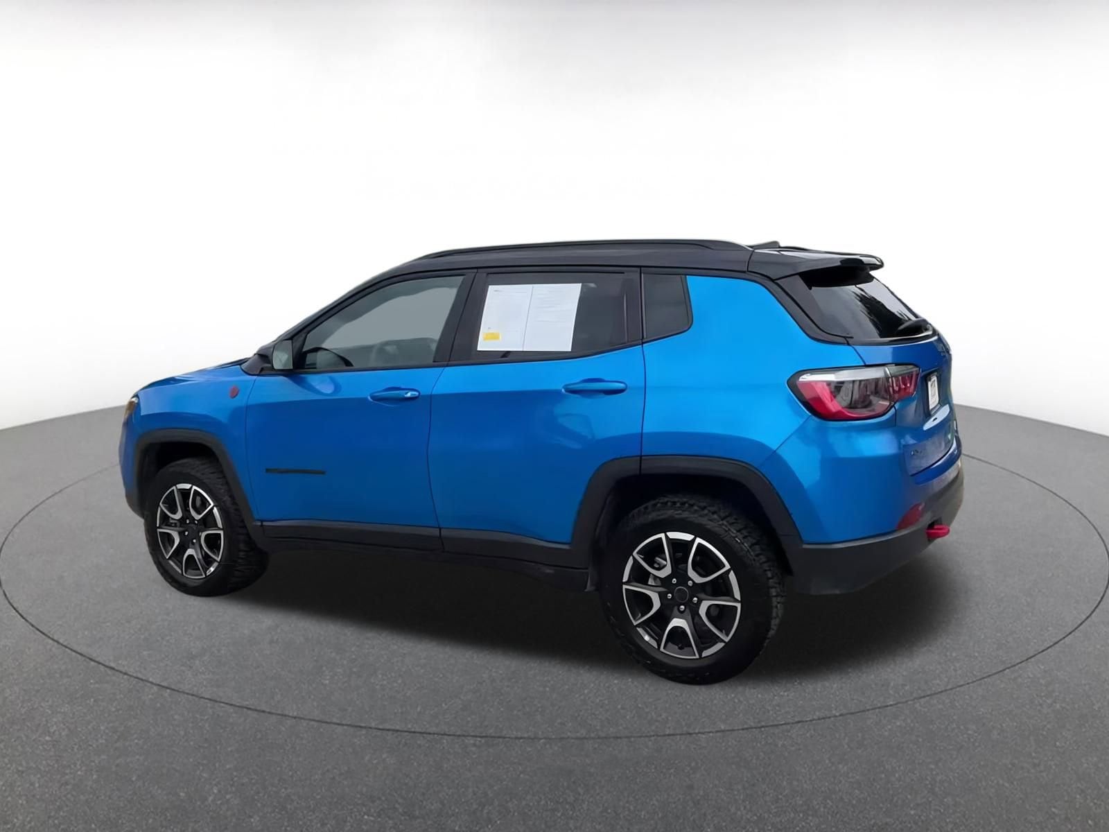 Thumbnail: 2025 Jeep Compass - 9