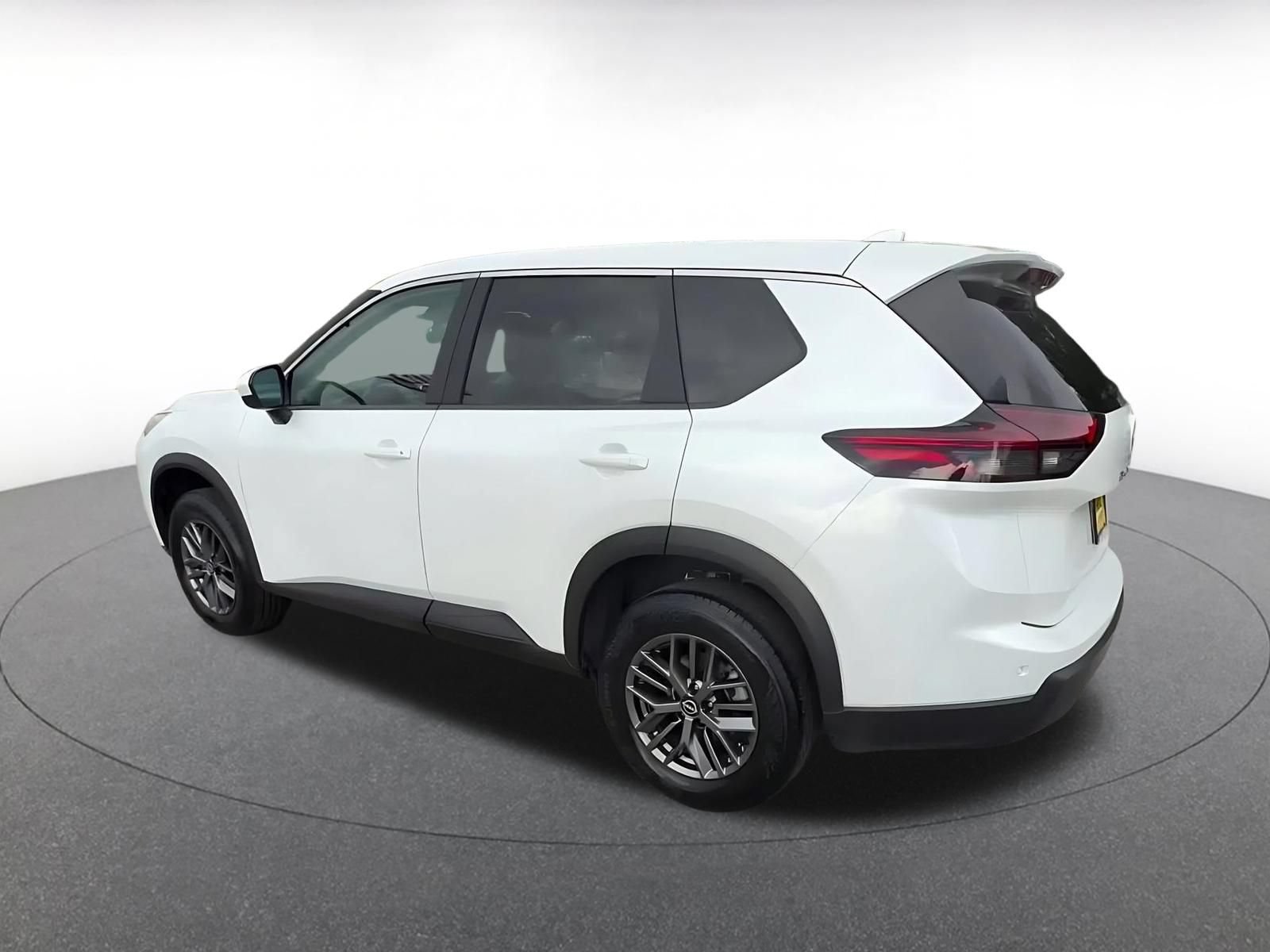 Thumbnail: 2026 Nissan Rogue - 10