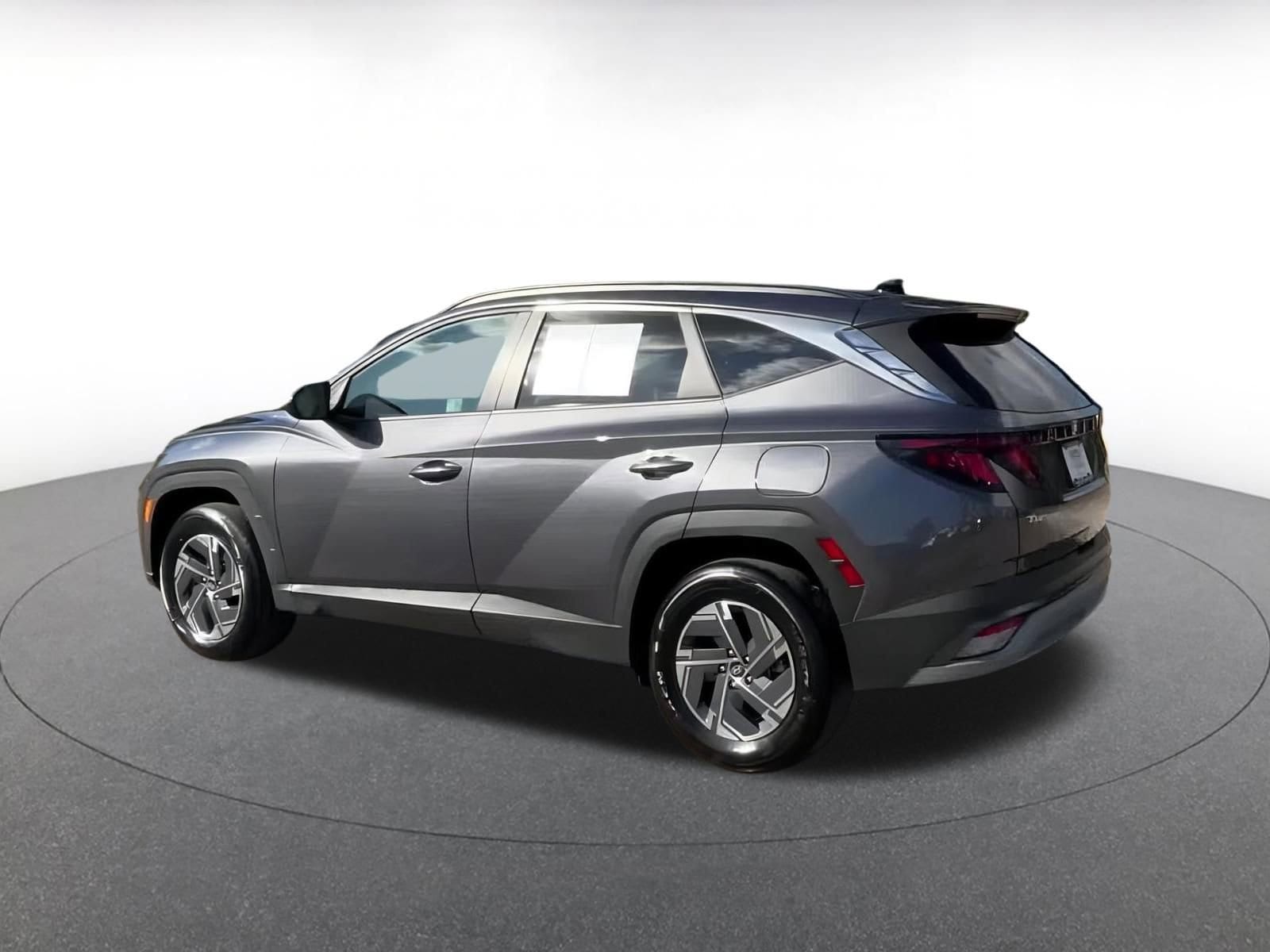 Thumbnail: 2025 Hyundai Tucson - 10