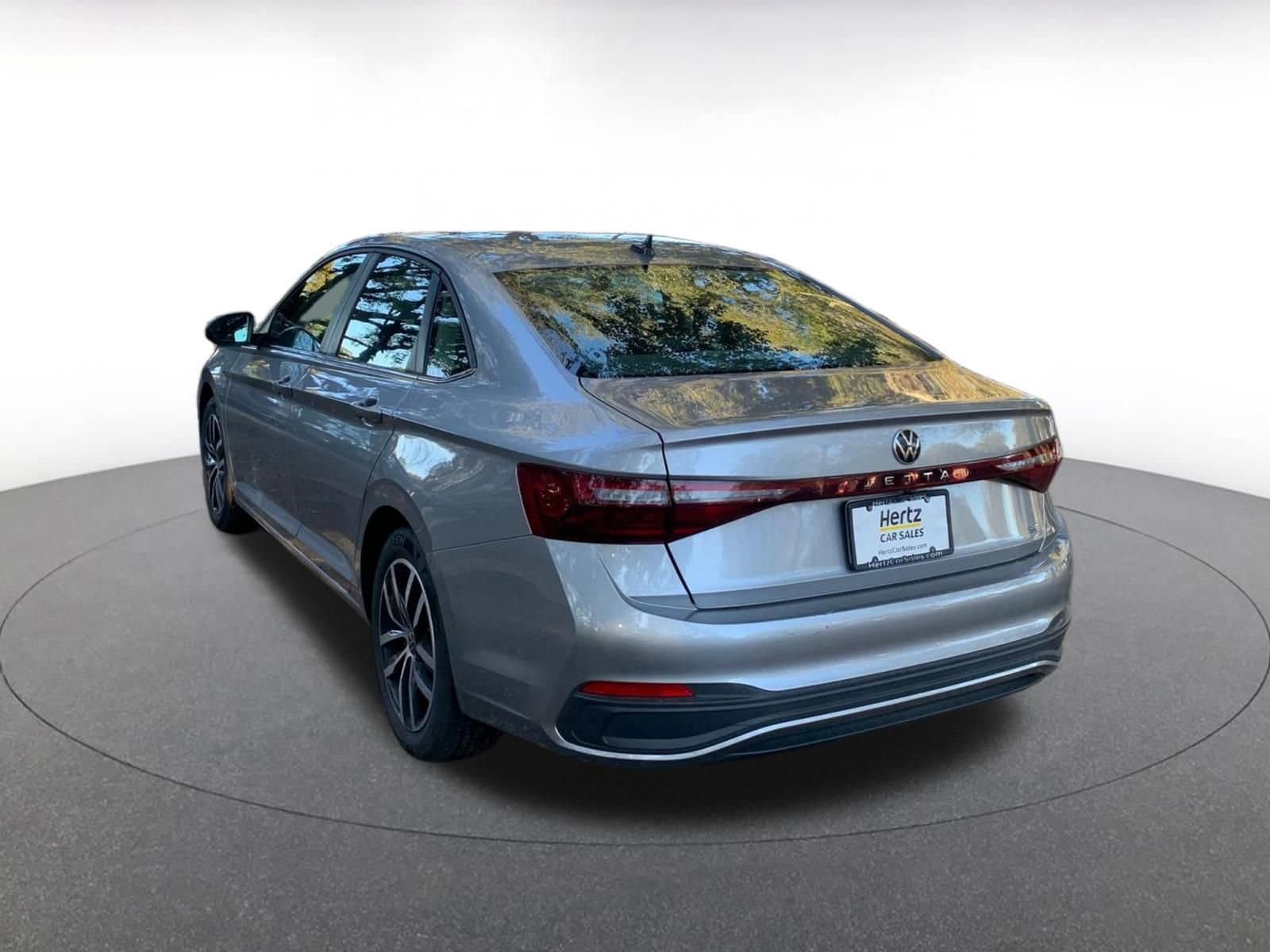 Thumbnail: 2025 Volkswagen Jetta - 5