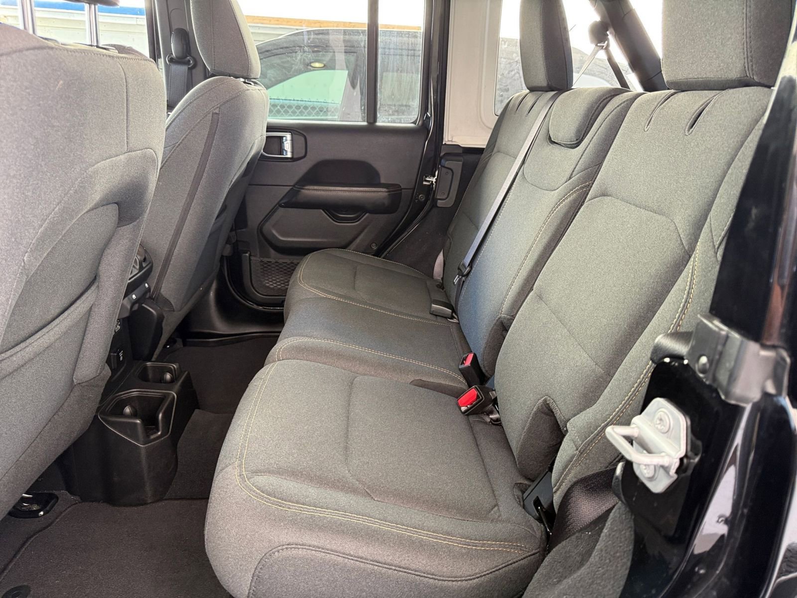 Thumbnail: 2025 Jeep Wrangler - 25