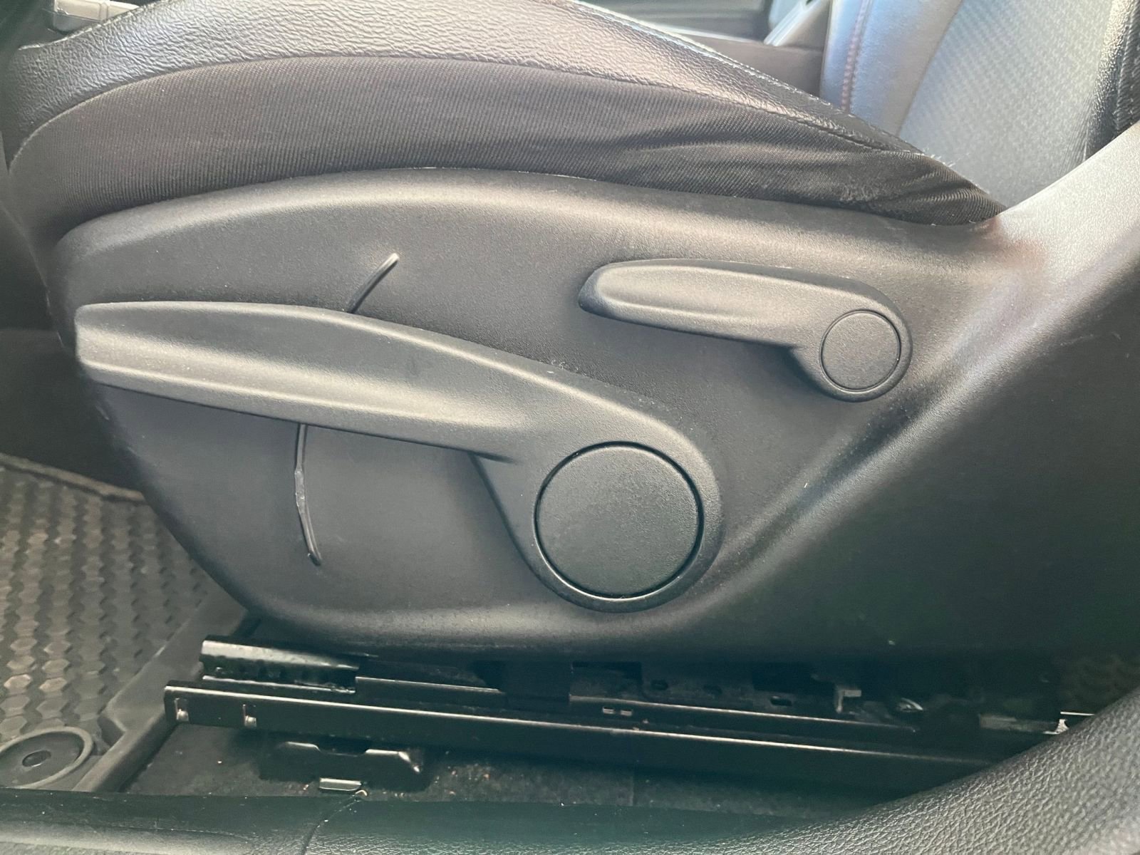 Thumbnail: 2025 Jeep Compass - 22