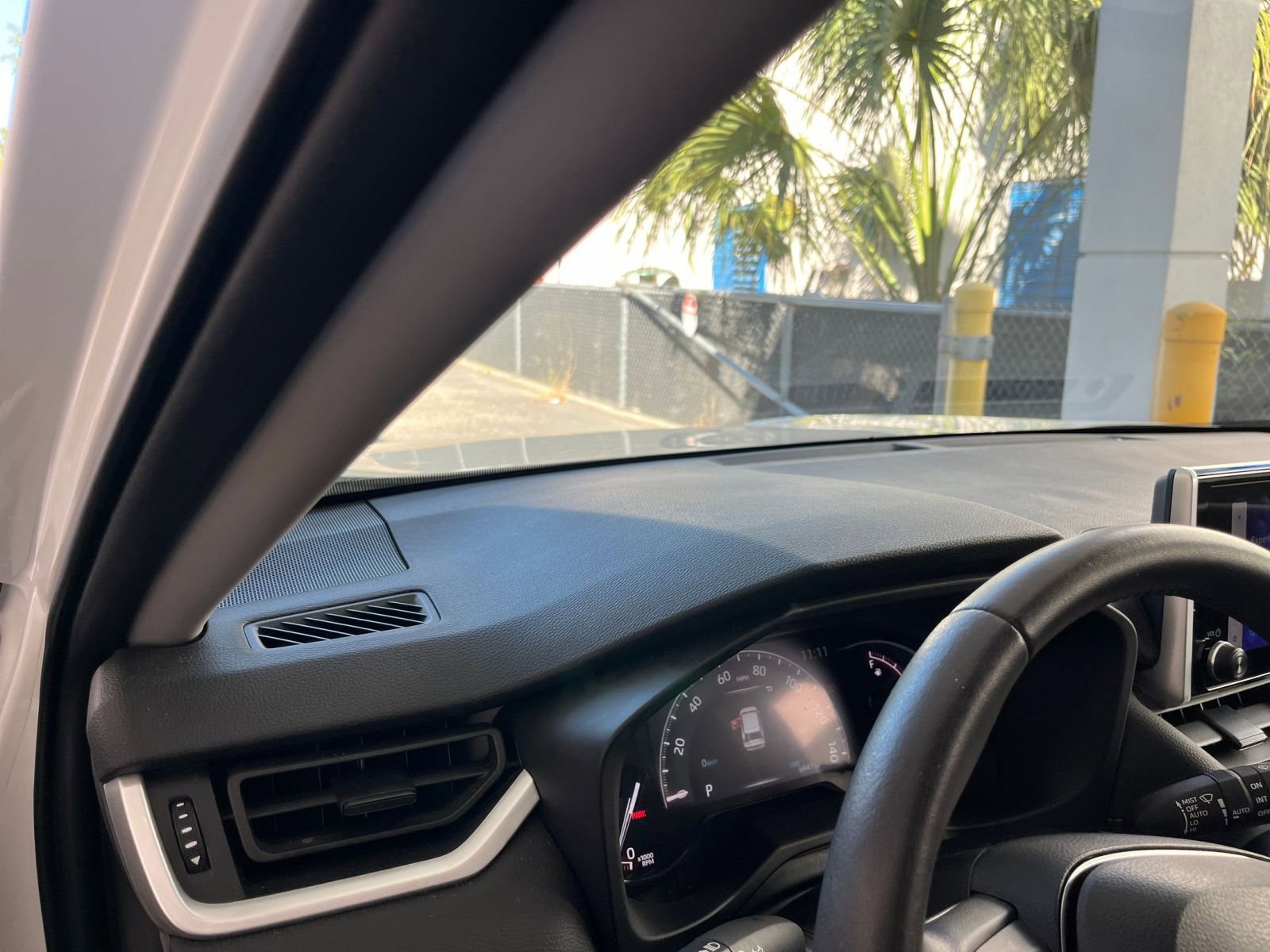 Thumbnail: 2025 Toyota RAV4 - 34