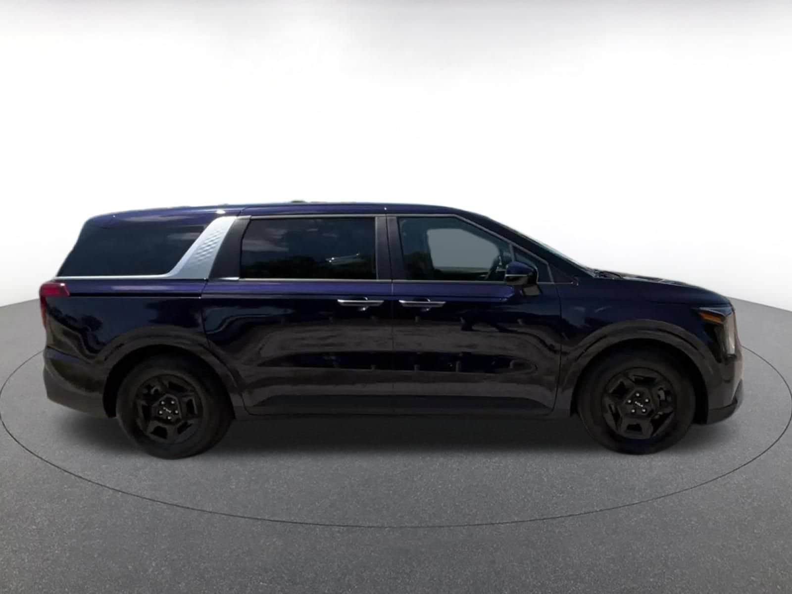 Thumbnail: 2026 Kia Carnival - 16