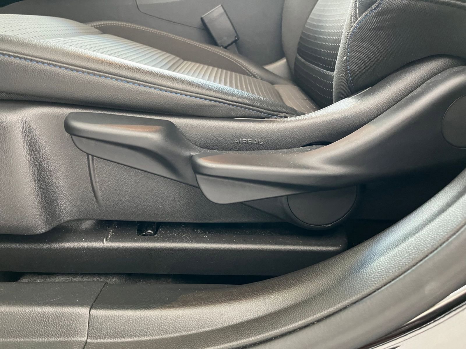 Thumbnail: 2025 Chevrolet Trax - 22