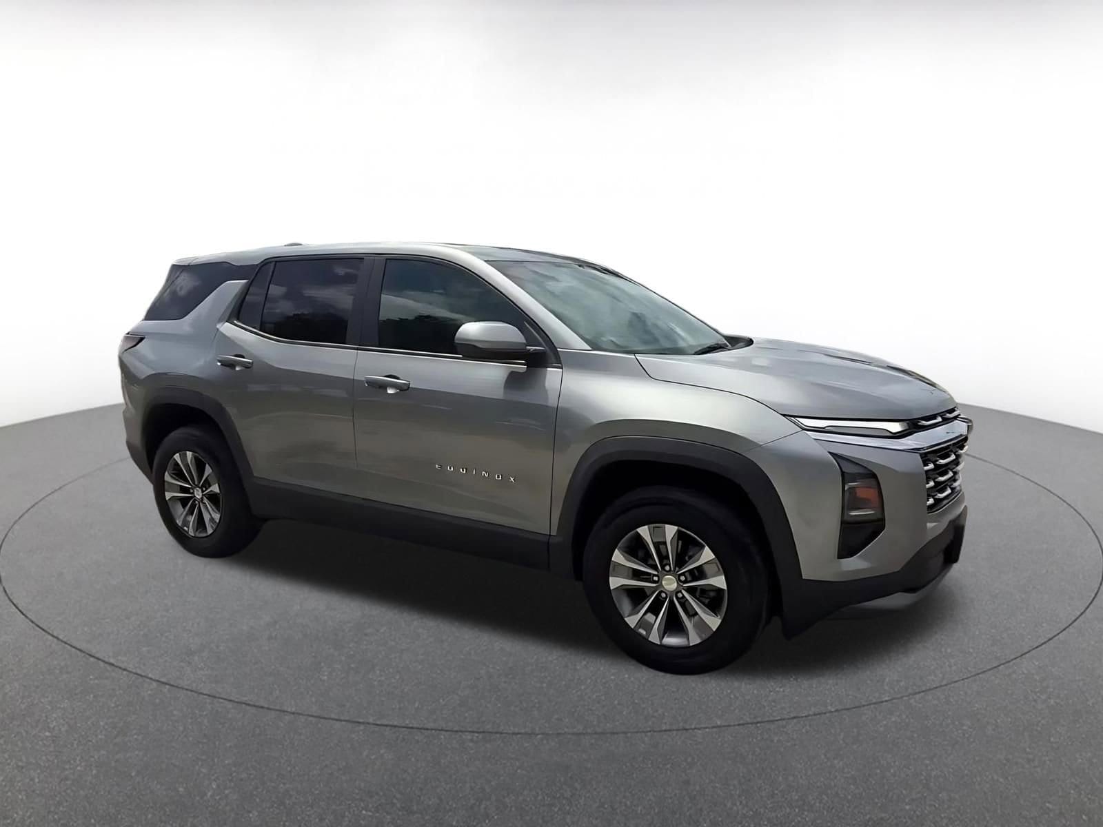Thumbnail: 2025 Chevrolet Equinox - 2